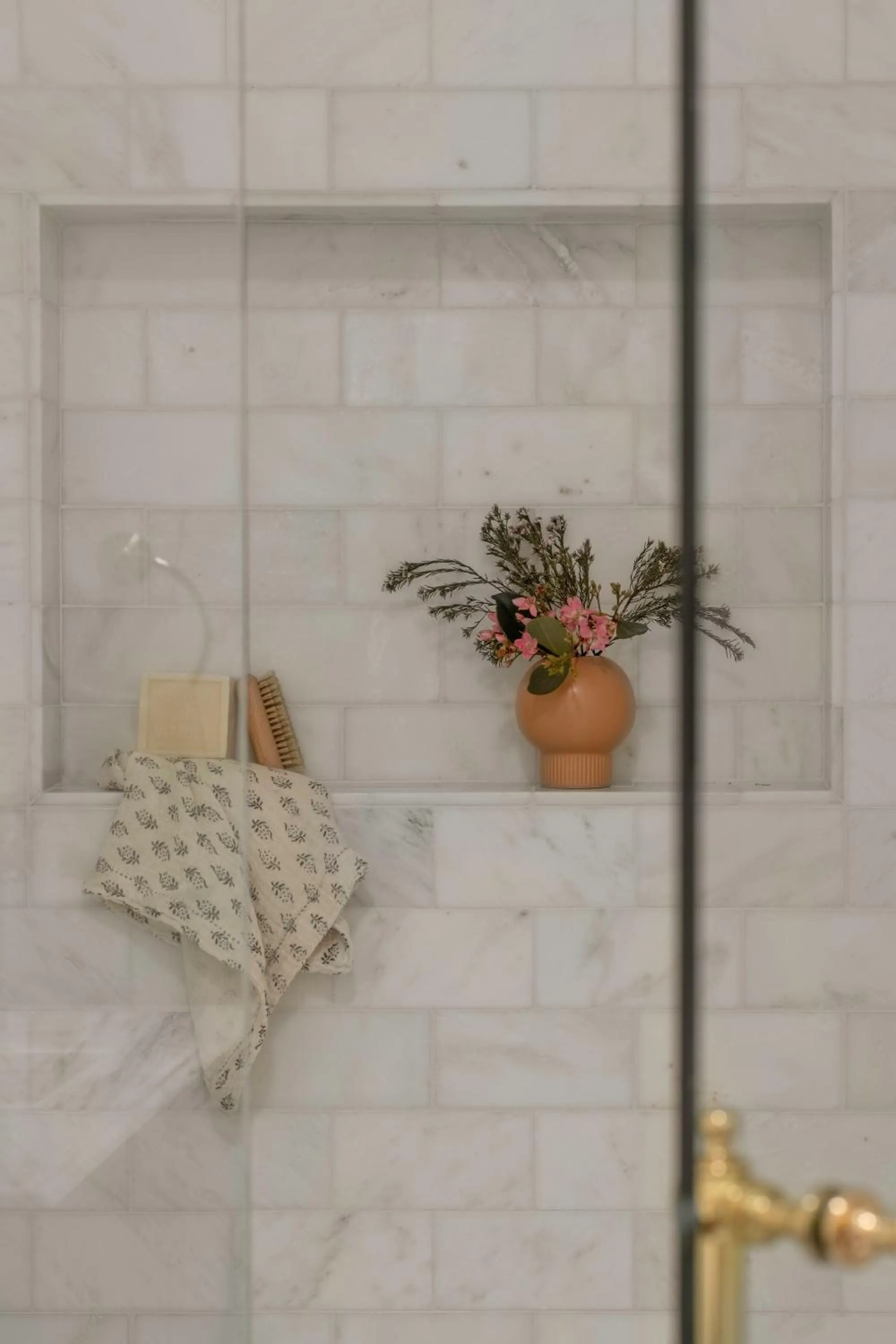 Shower in The Craft House Inn