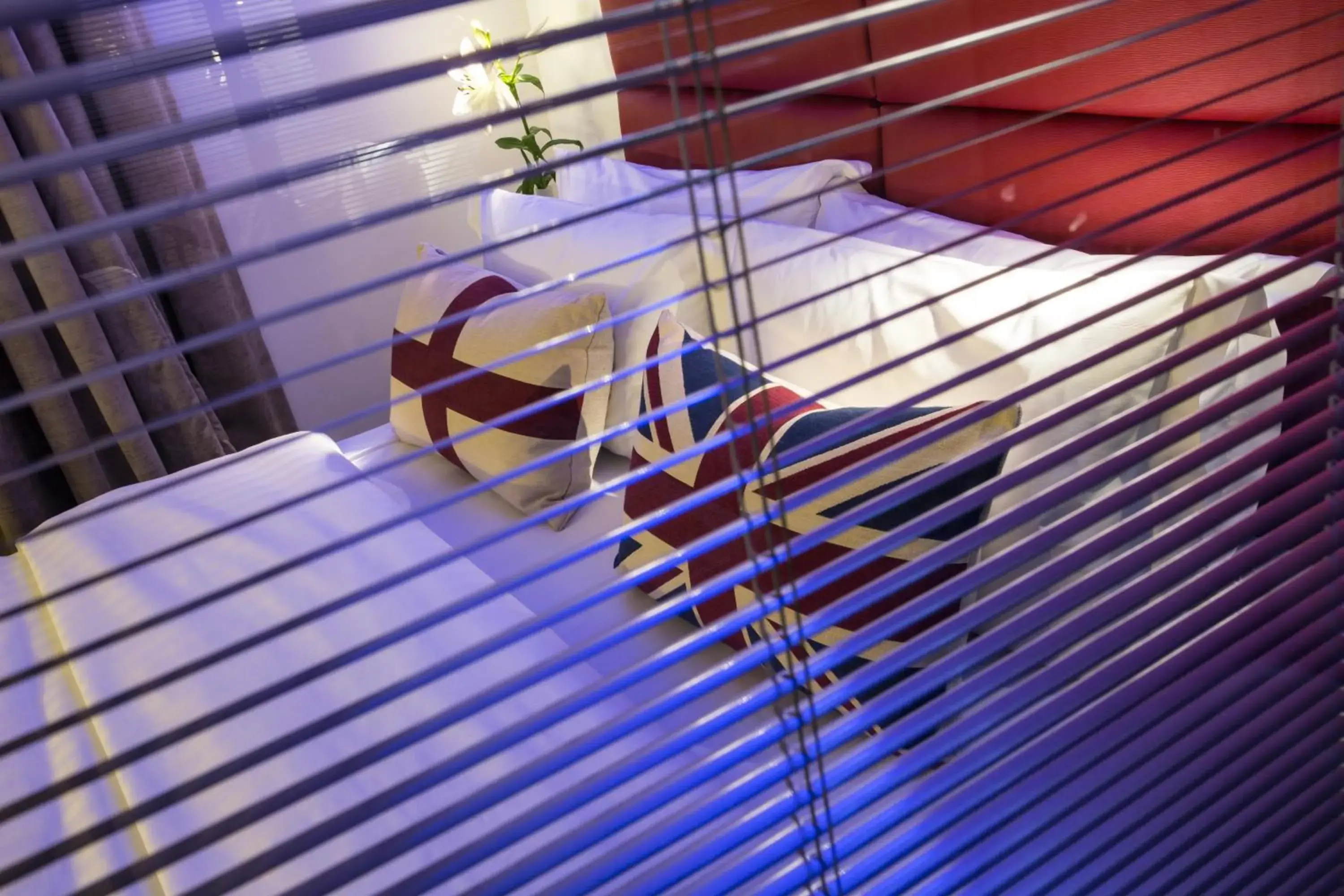 Small Double Room in Henley House Hotel Small Double Room in Henley House Hotel