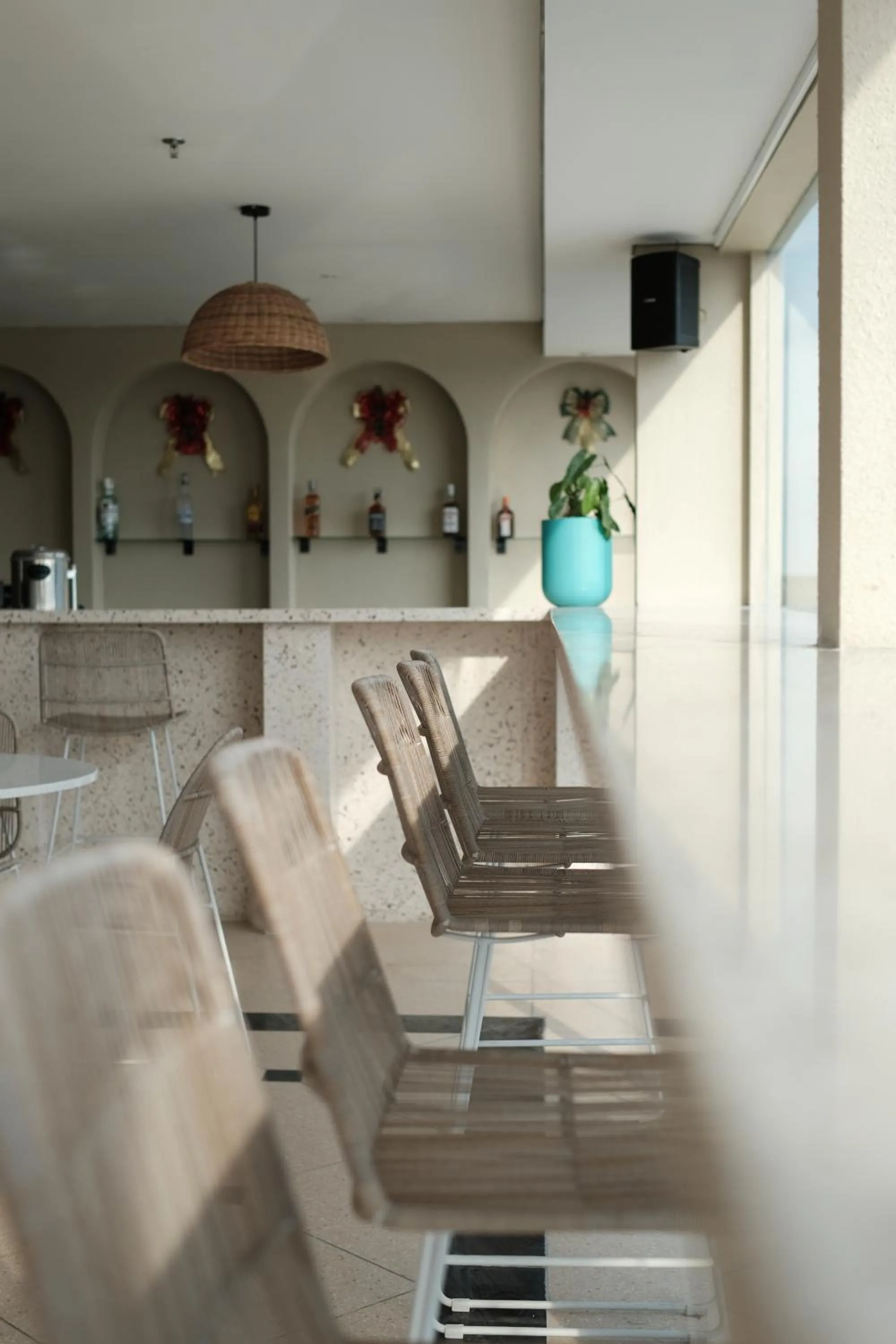 Restaurant/places to eat in Aster Apartment Bali