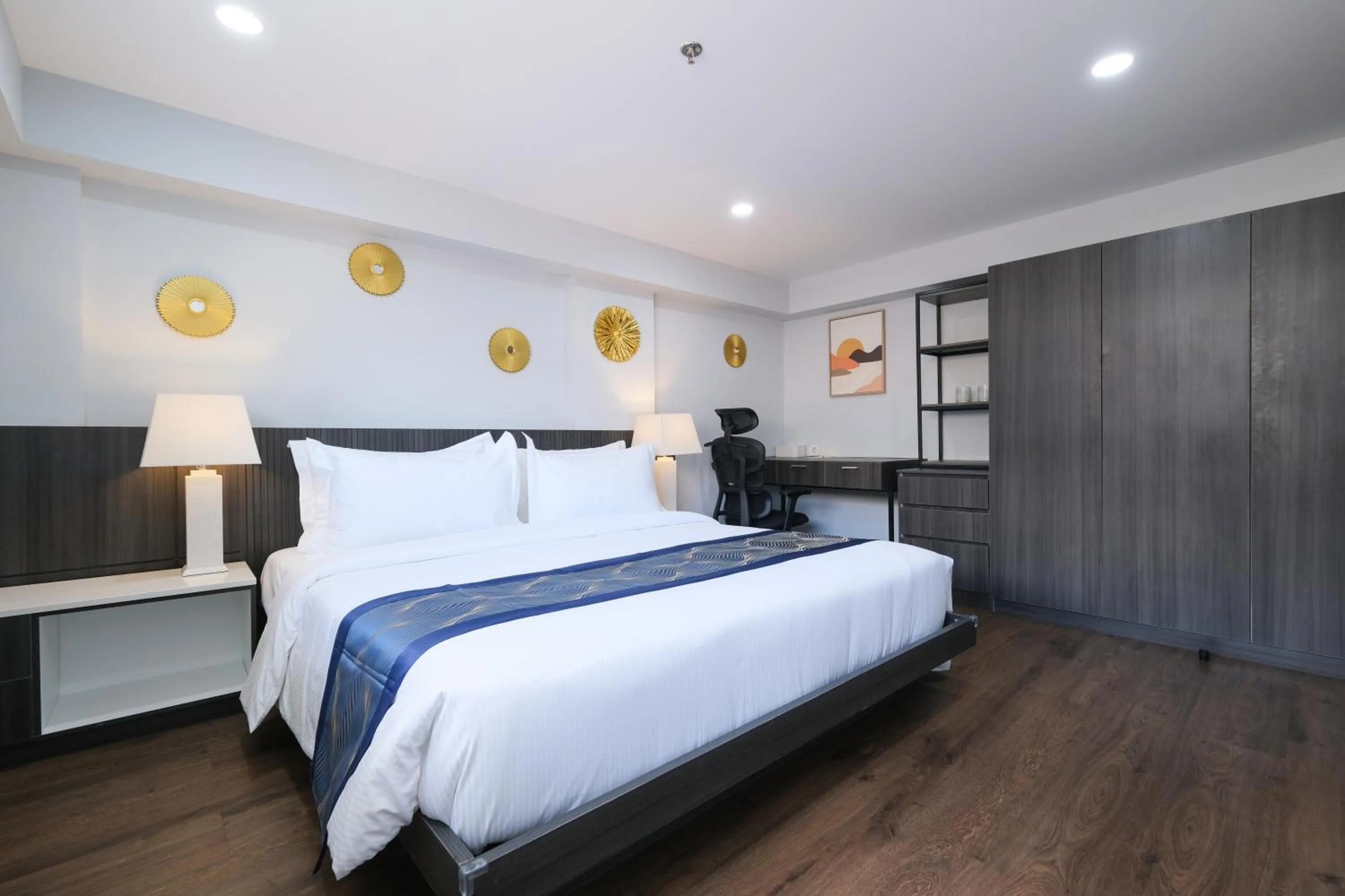 Bedroom, Bed in Aster Apartment Bali