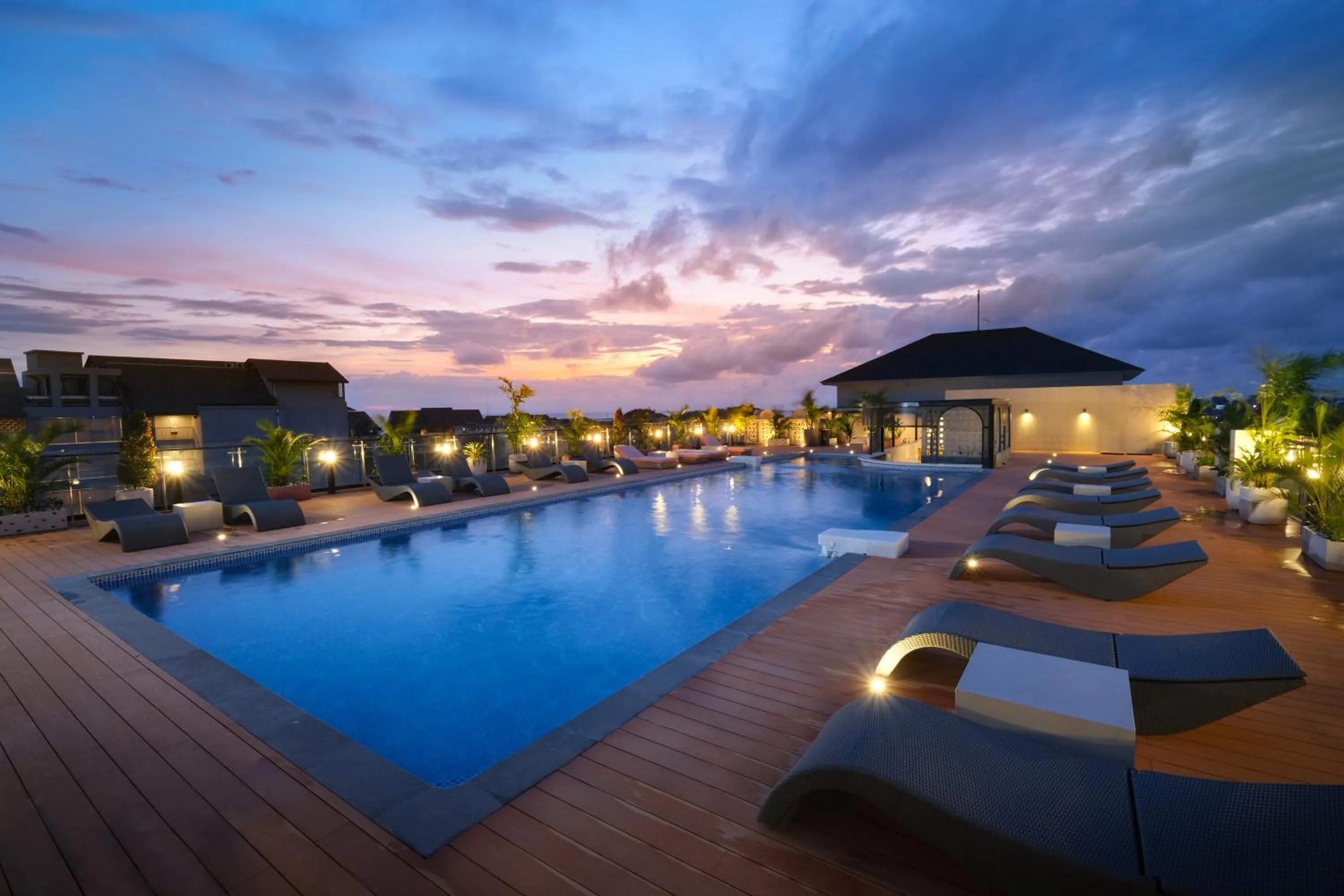 Swimming pool in Aster Apartment Bali