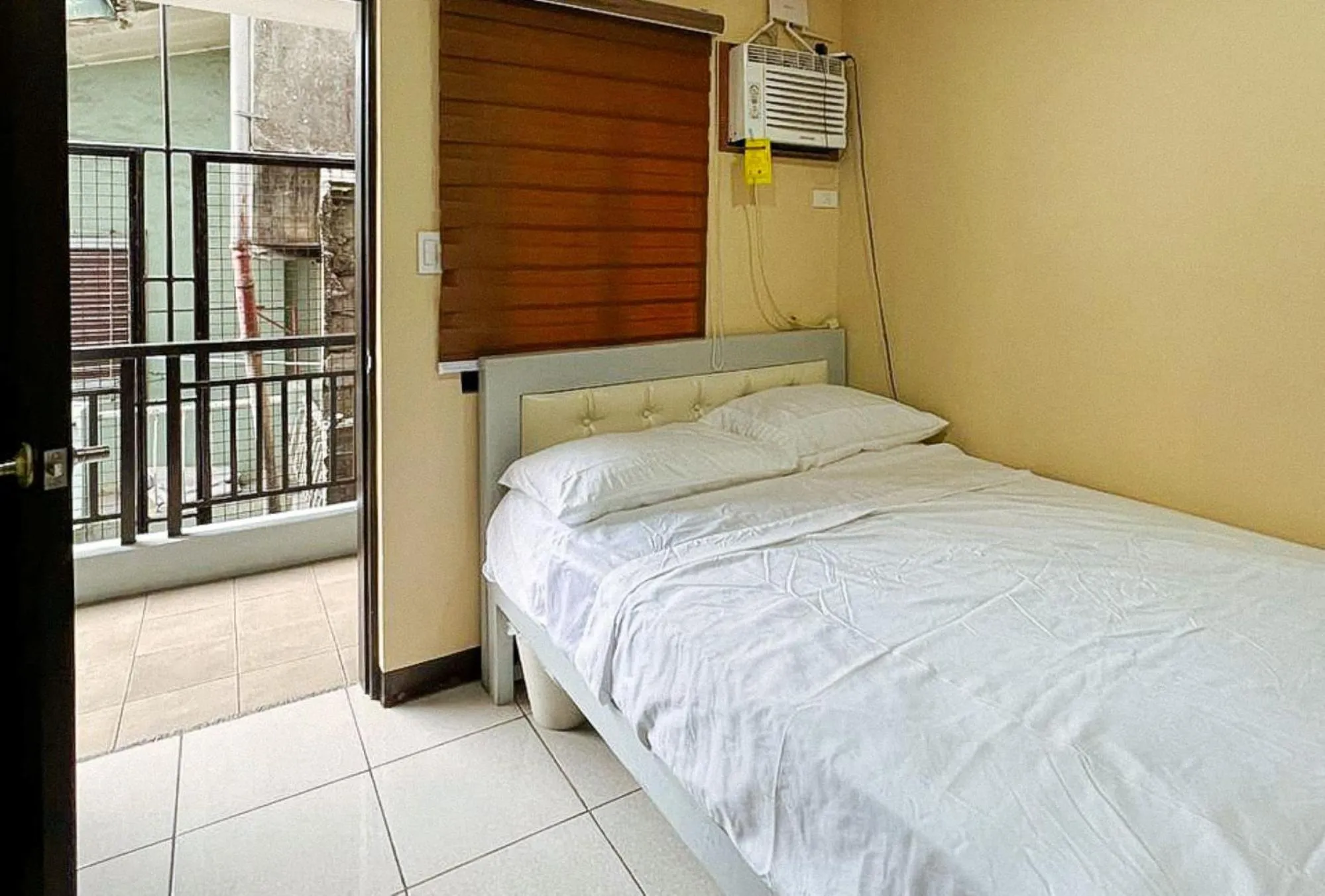 Bed in RedDoorz @ CMS Apartelle Olongapo City