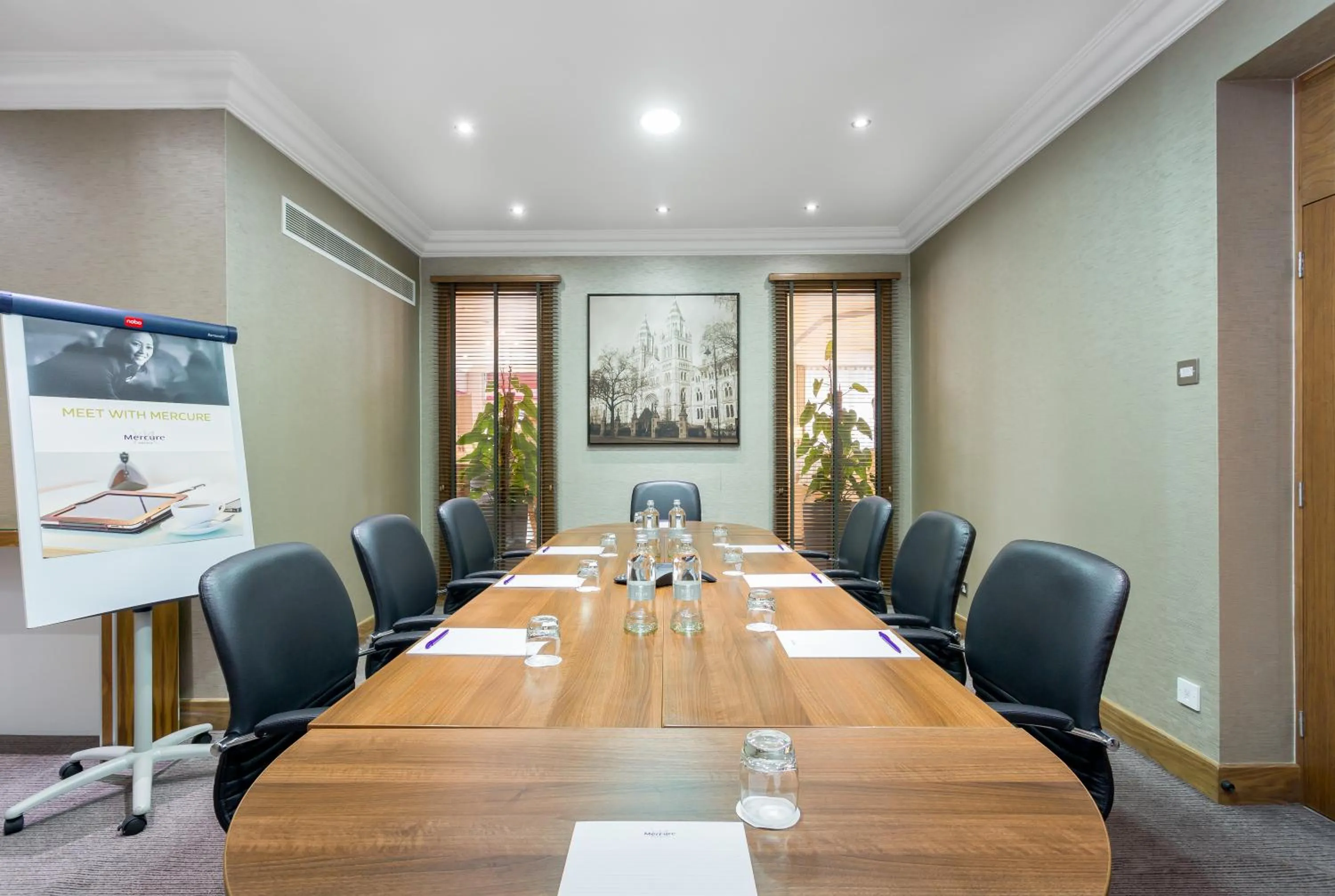 Business facilities in Mercure London Kensington Hotel