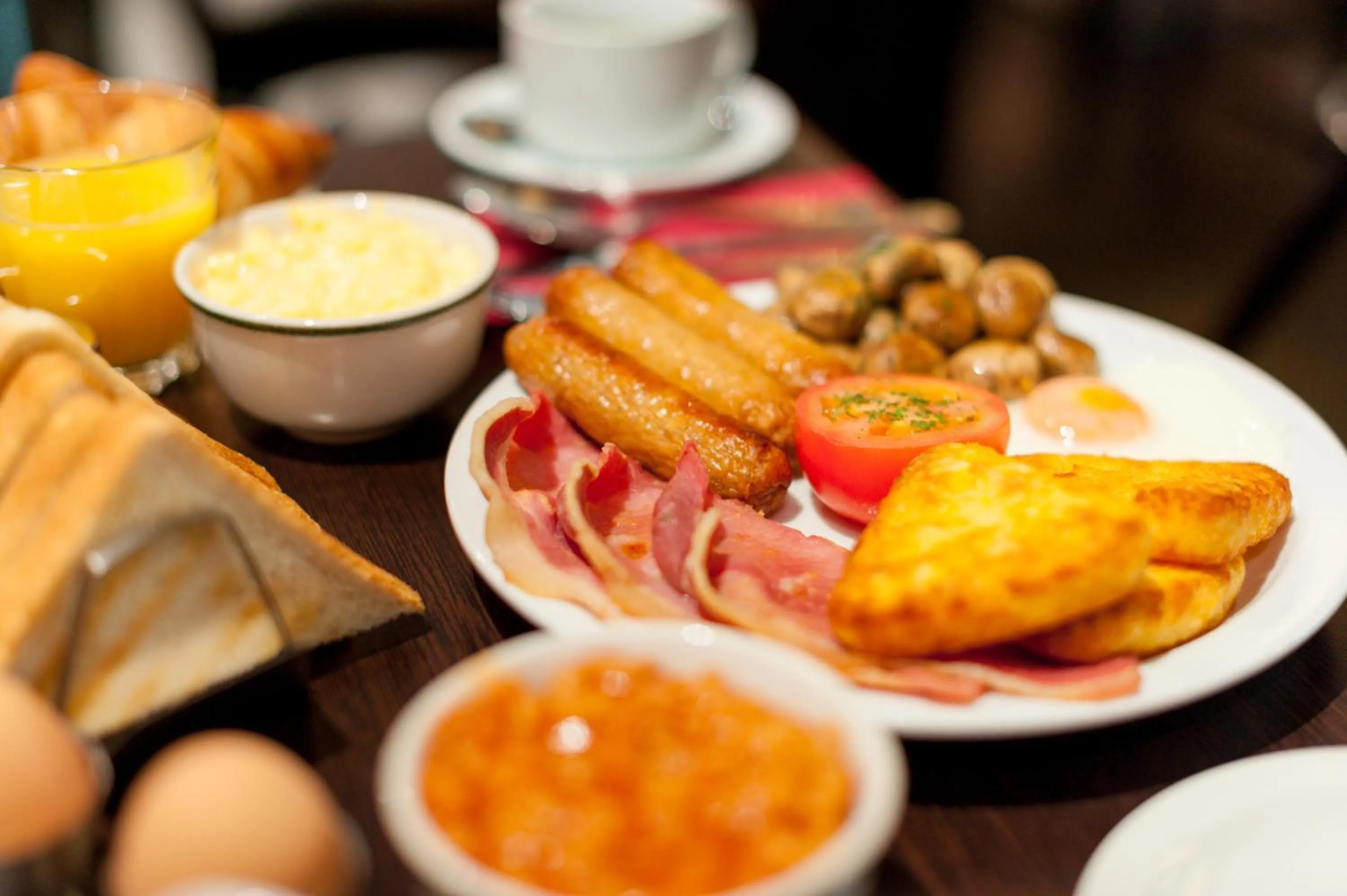 Food and drinks, Food in Mercure London Kensington Hotel