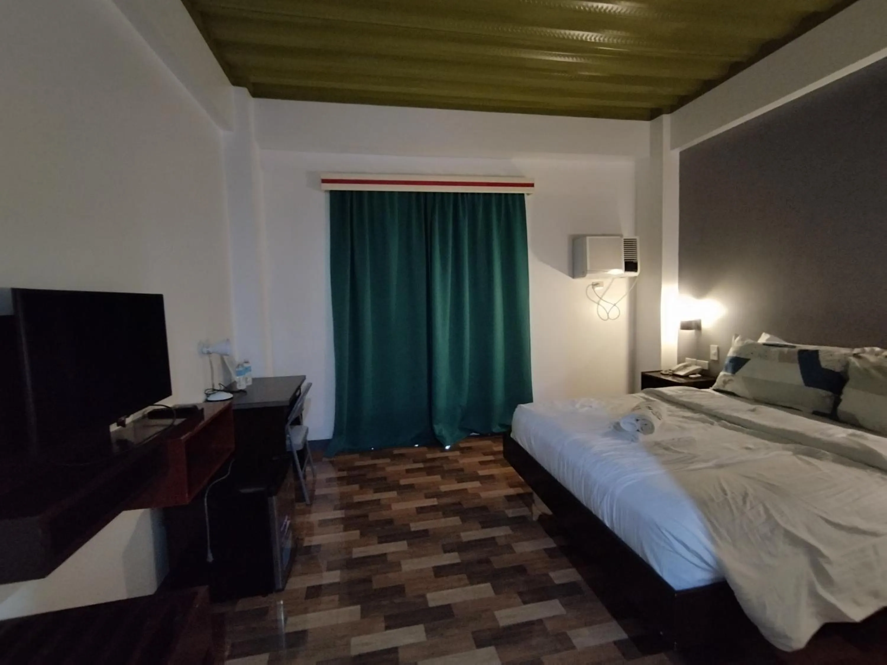 Bedroom, Bed in RedDoorz @ LQJ Hotel Old Buswang Kalibo