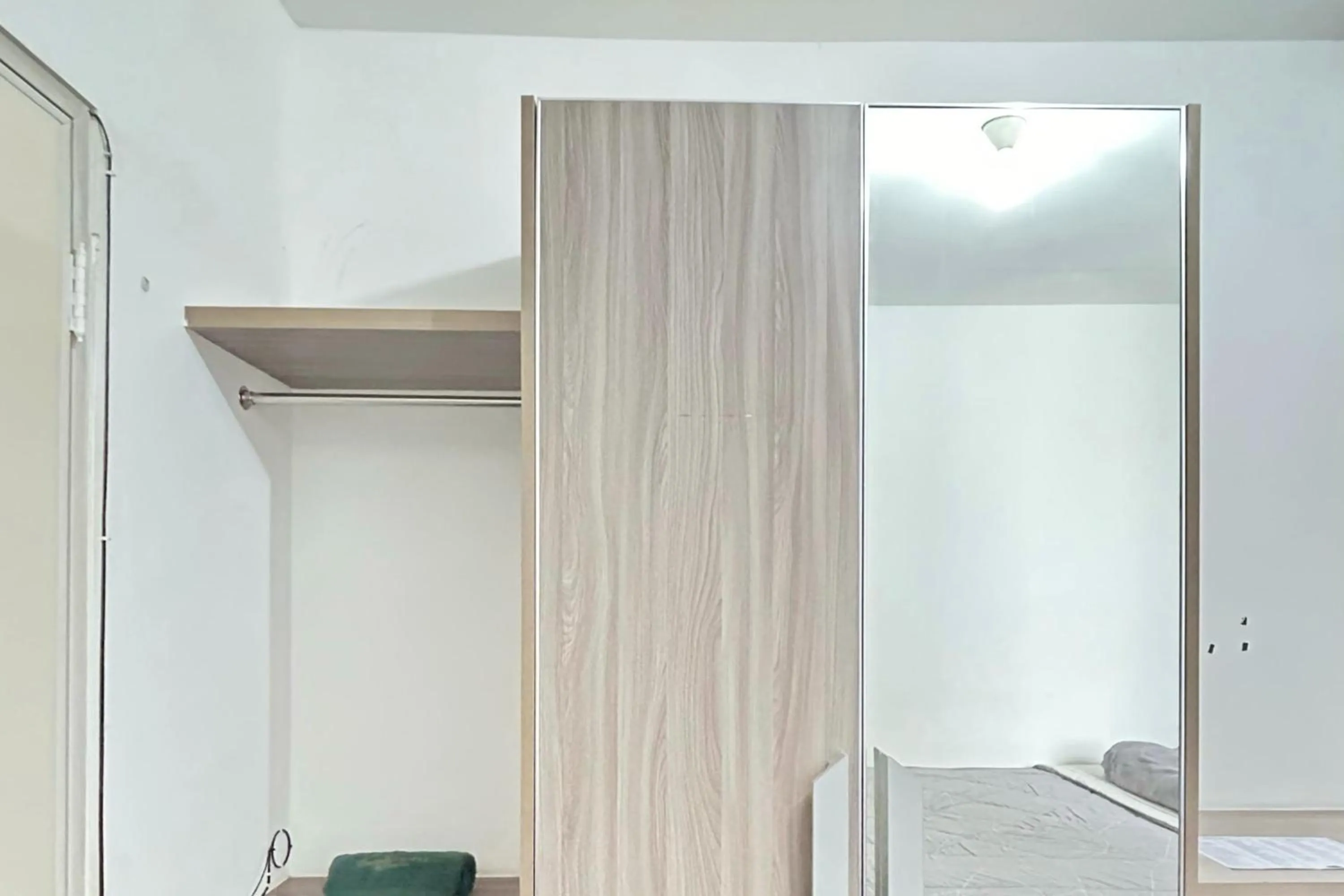 wardrobe in Barata Home Aeropolis