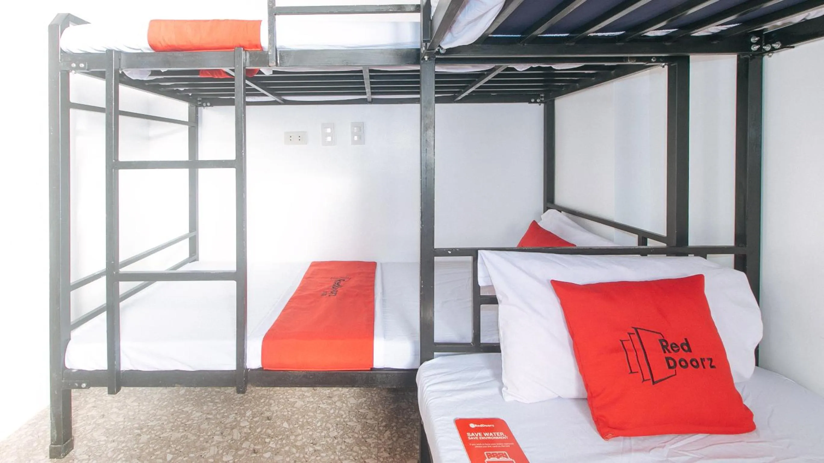 Bedroom, Bed in RedDoorz @ Recson Boracay Hostel