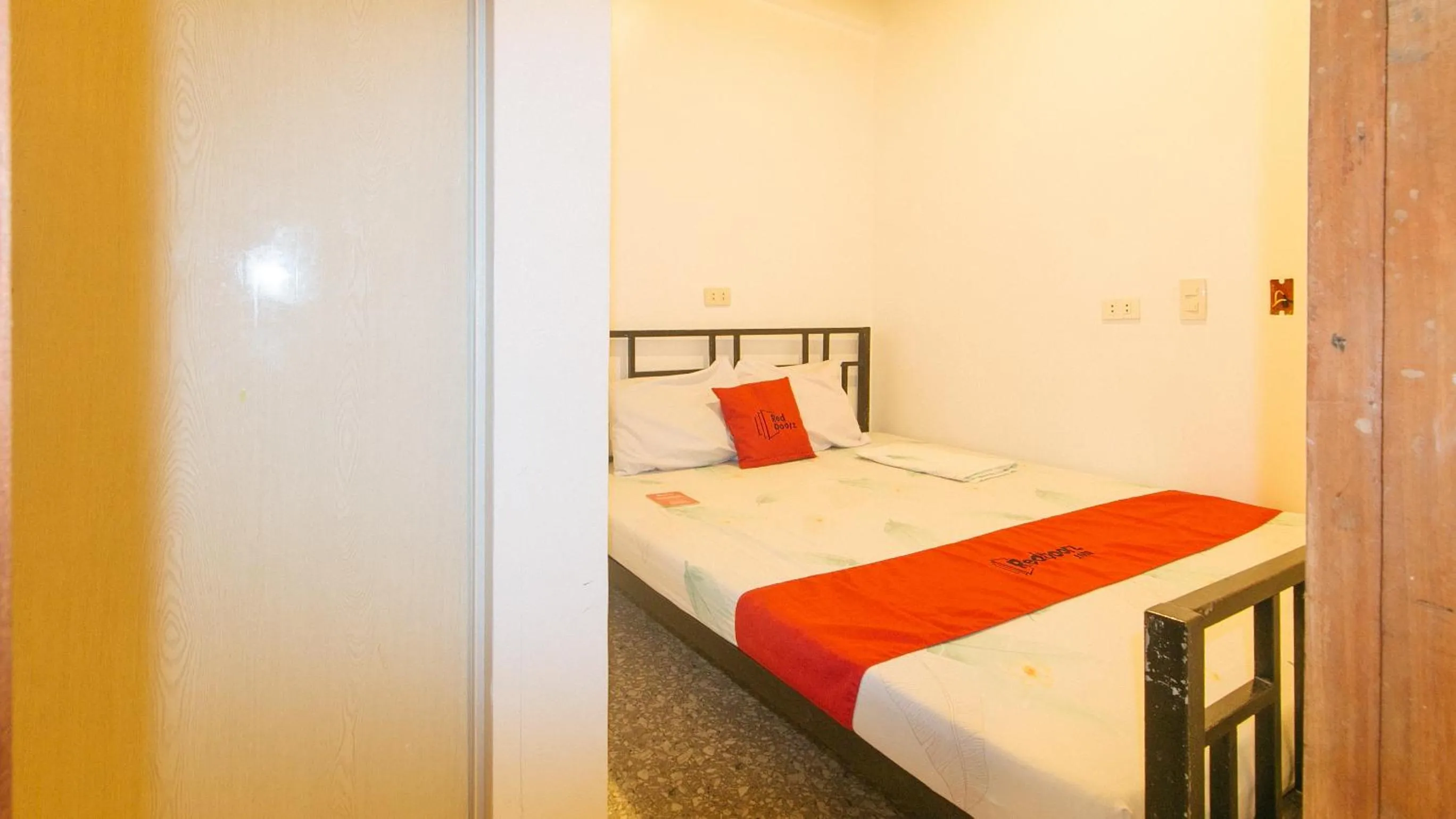 Bed in RedDoorz @ Recson Boracay Hostel