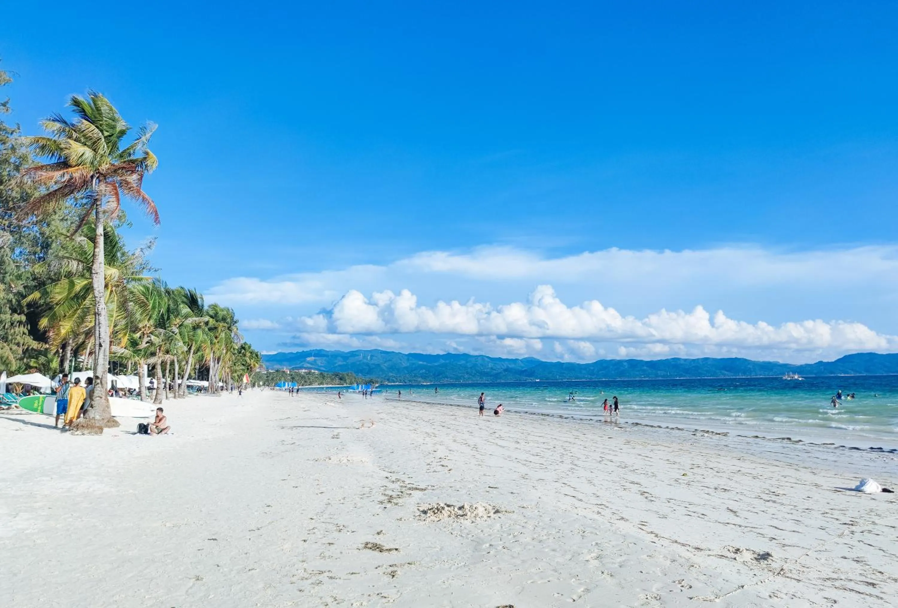Beach in RedDoorz @ Recson Boracay Hostel
