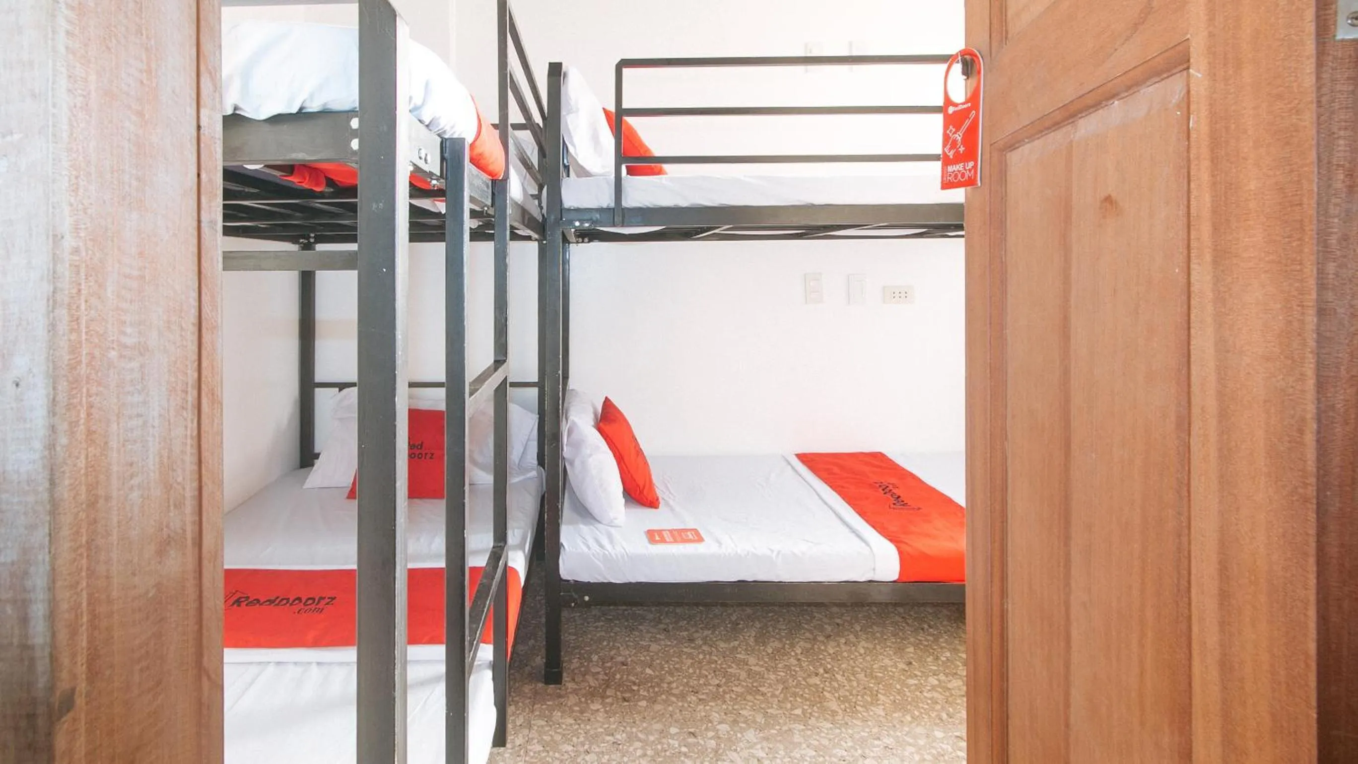 Bedroom, Bed in RedDoorz @ Recson Boracay Hostel