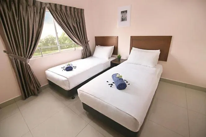 Bed in Sun Inns Hotel Bestari Jaya
