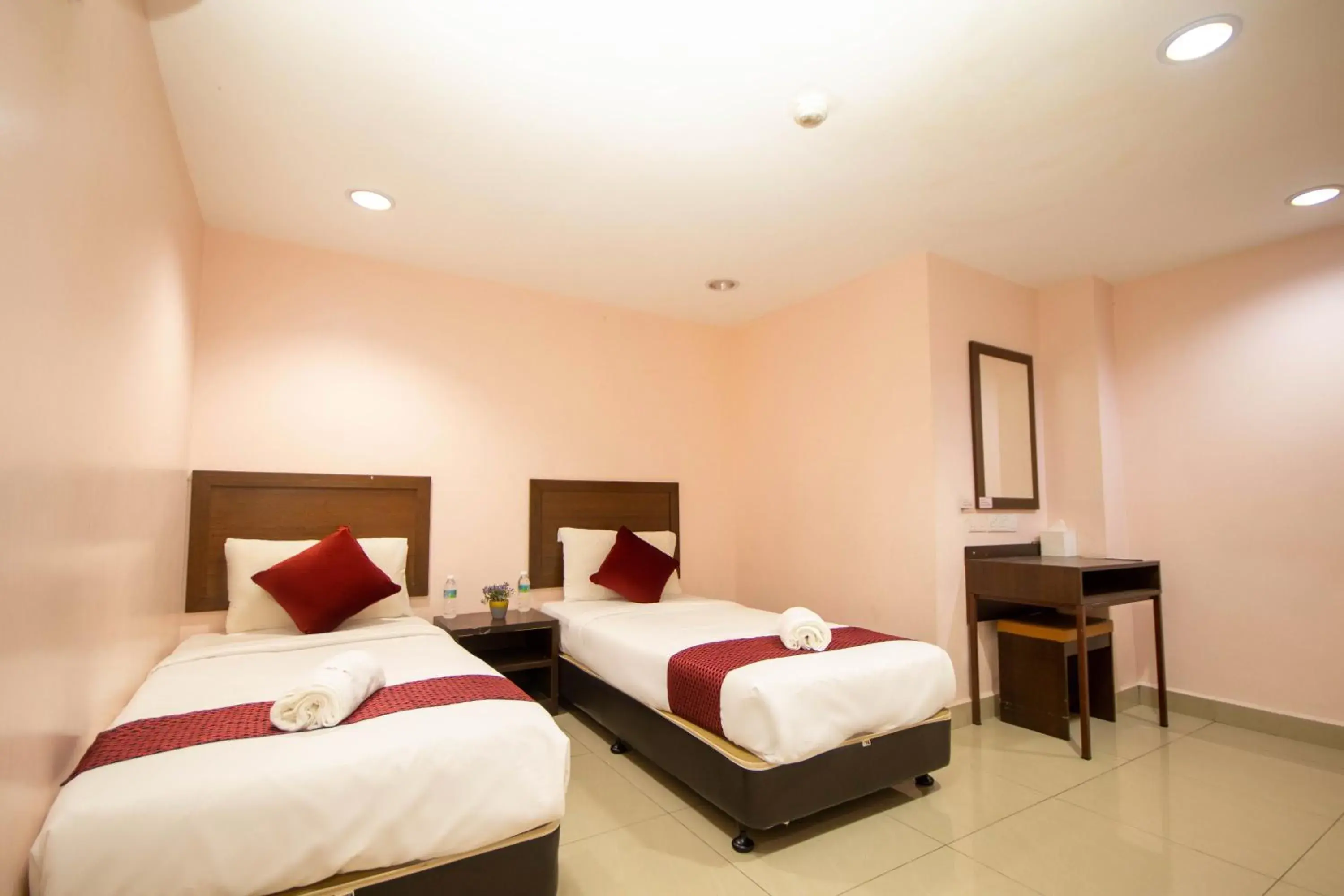 Superior Twin Room in Sun Inns Hotel Bestari Jaya Superior Twin Room in Sun Inns Hotel Bestari Jaya