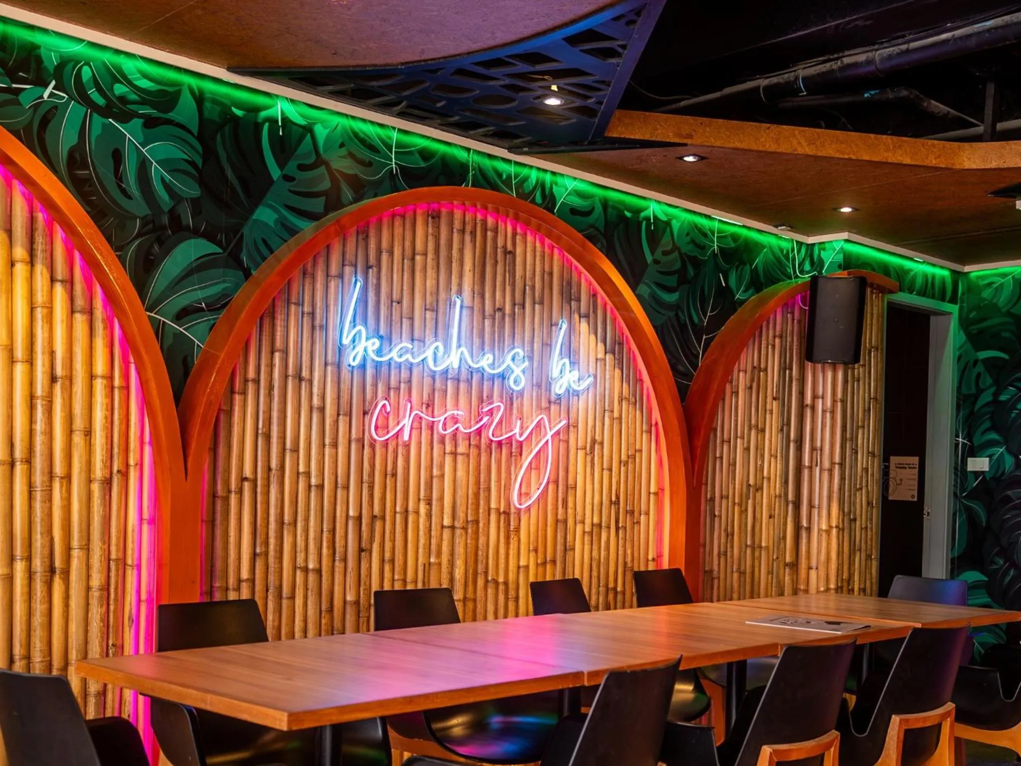 Restaurant/places to eat in Mad Monkey Phuket