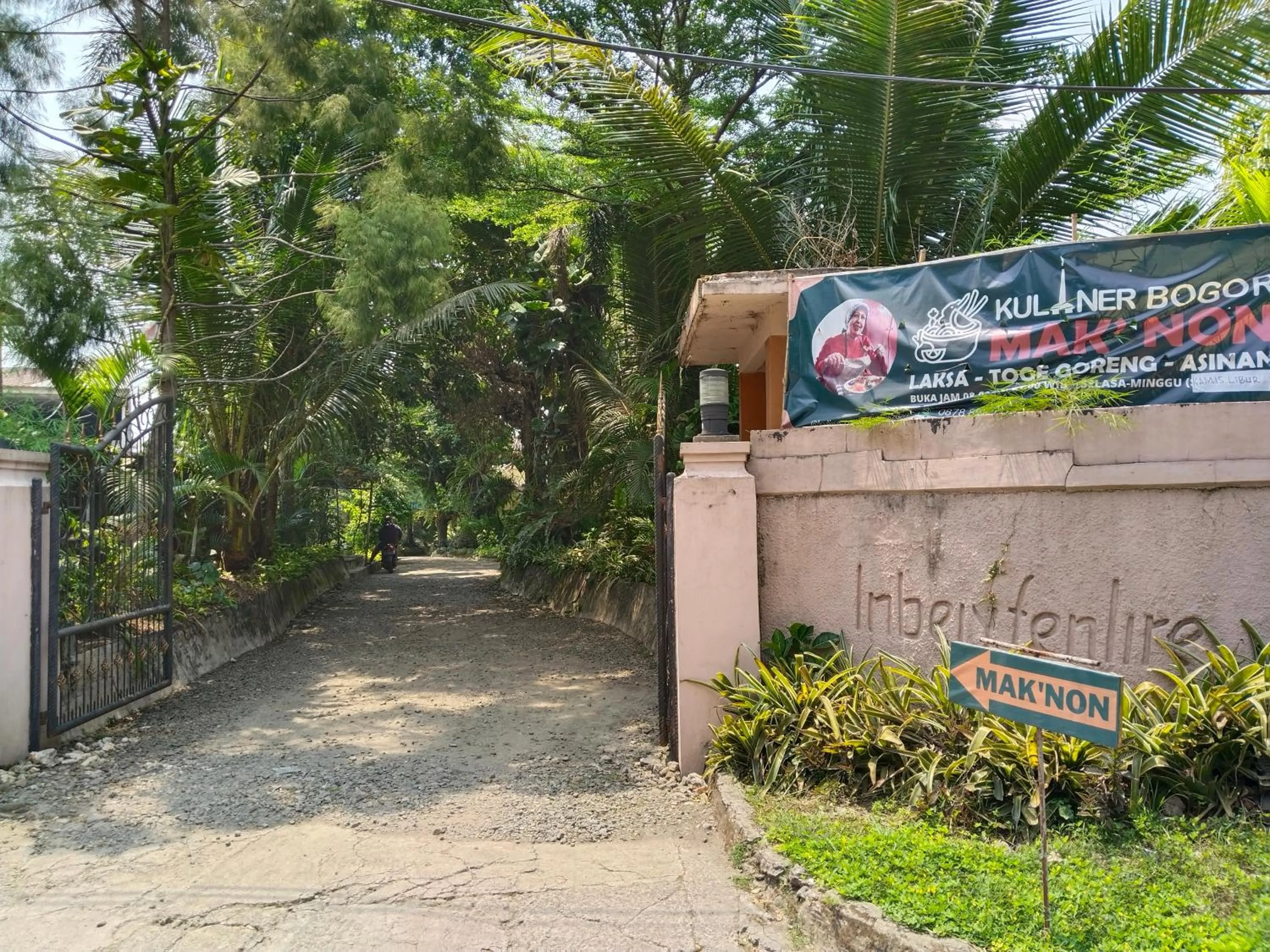 Property logo or sign in The Garden Family Guest House powered by Cocotel