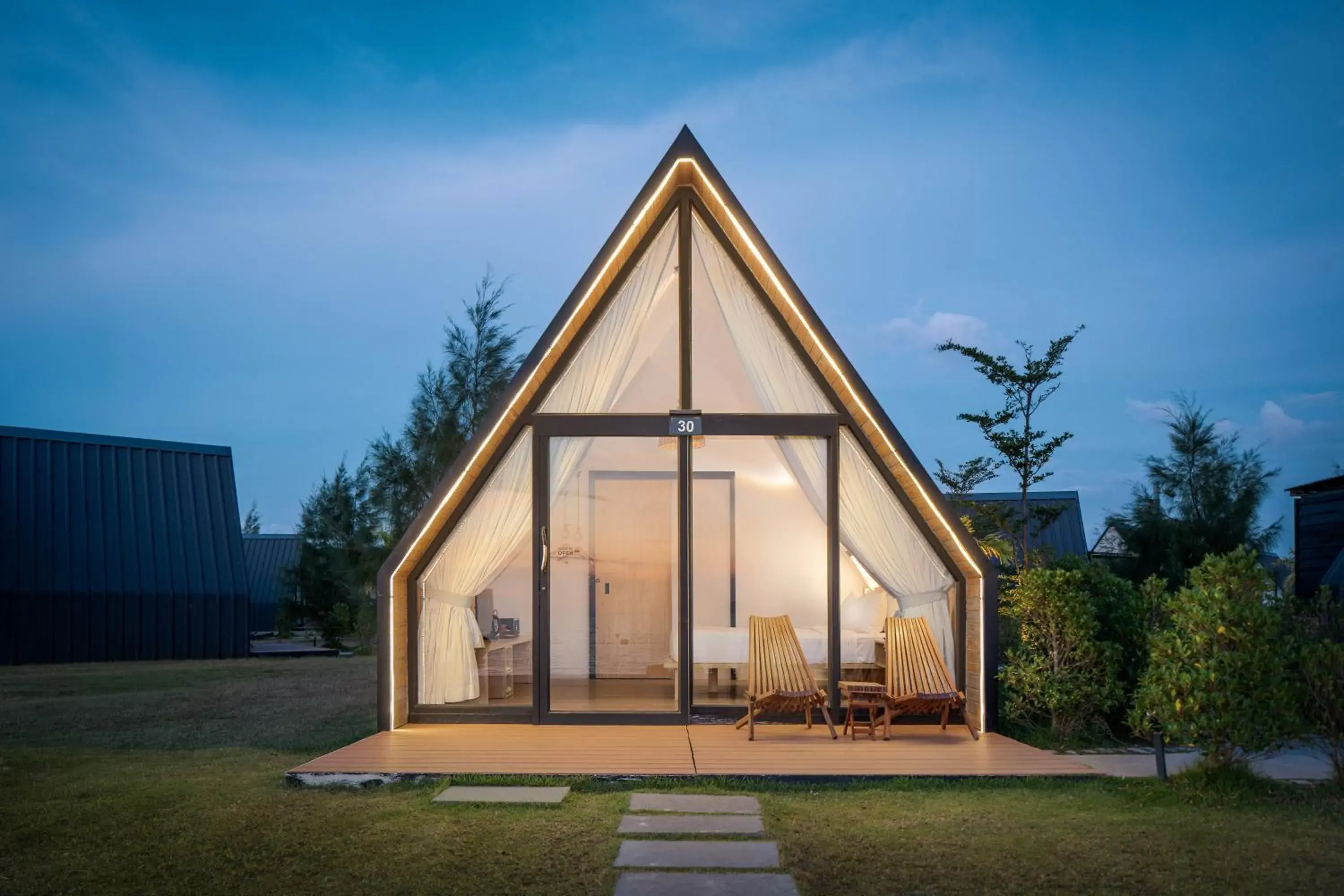 Queen Bed Sea View in Summer Bay Beach Club & Cabins Sihanoukville by Preference Queen Bed Sea View in Summer Bay Beach Club & Cabins Sihanoukville by Preference