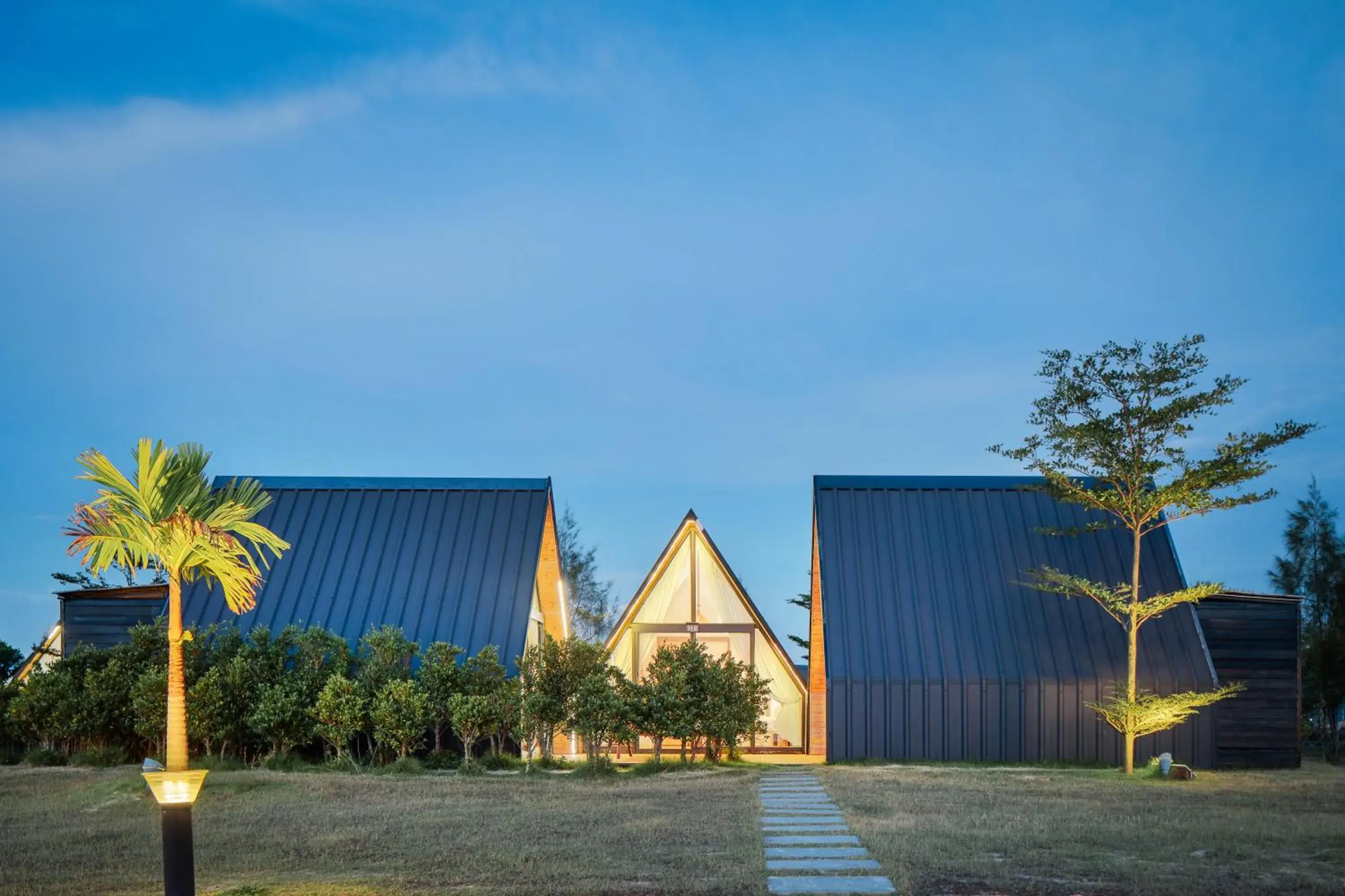 Triple Room with Garden View in Summer Bay Beach Club & Cabins Sihanoukville by Preference Triple Room with Garden View in Summer Bay Beach Club & Cabins Sihanoukville by Preference