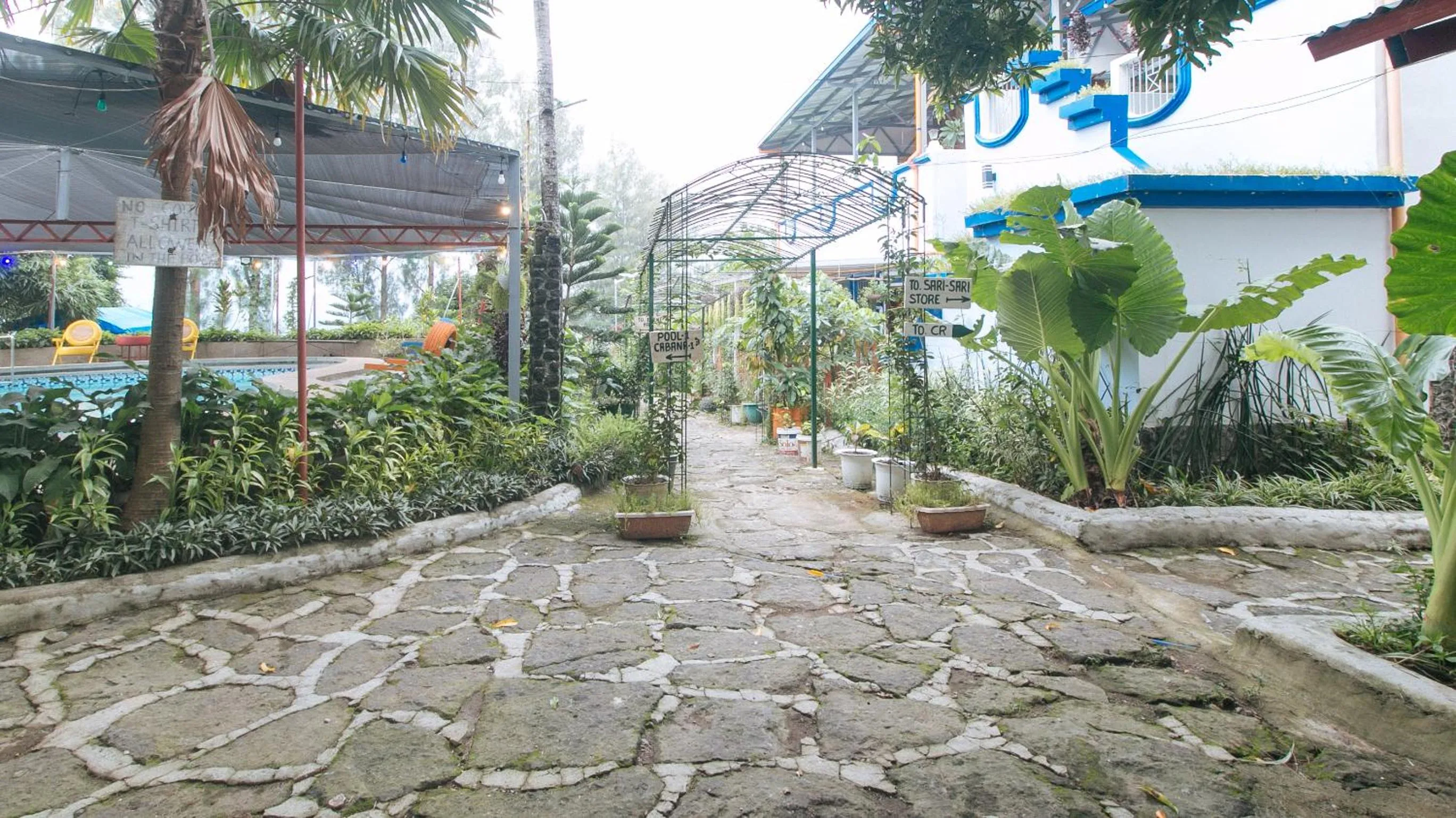 Garden in RedDoorz @ Cristina's Hideaway Resort Tanay