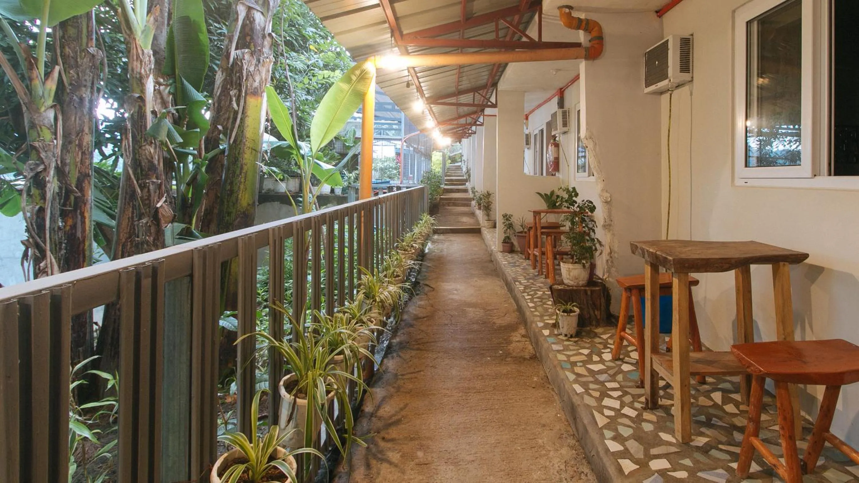 Patio in RedDoorz @ Cristina's Hideaway Resort Tanay