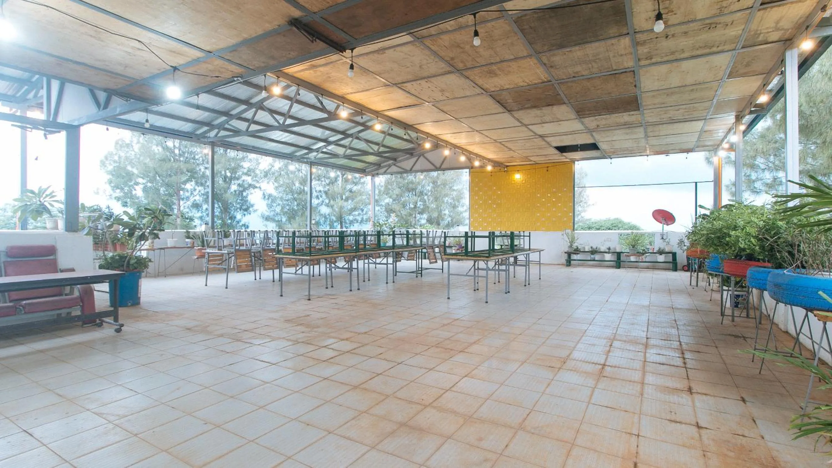 Balcony/Terrace in RedDoorz @ Cristina's Hideaway Resort Tanay