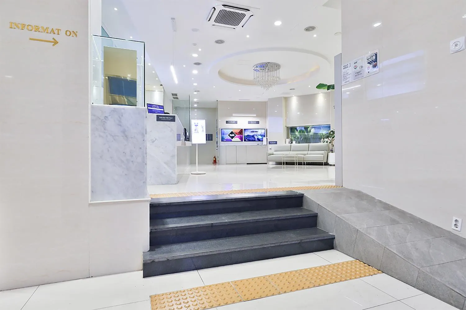 Lobby or reception in Shire Hotel Seomyeon