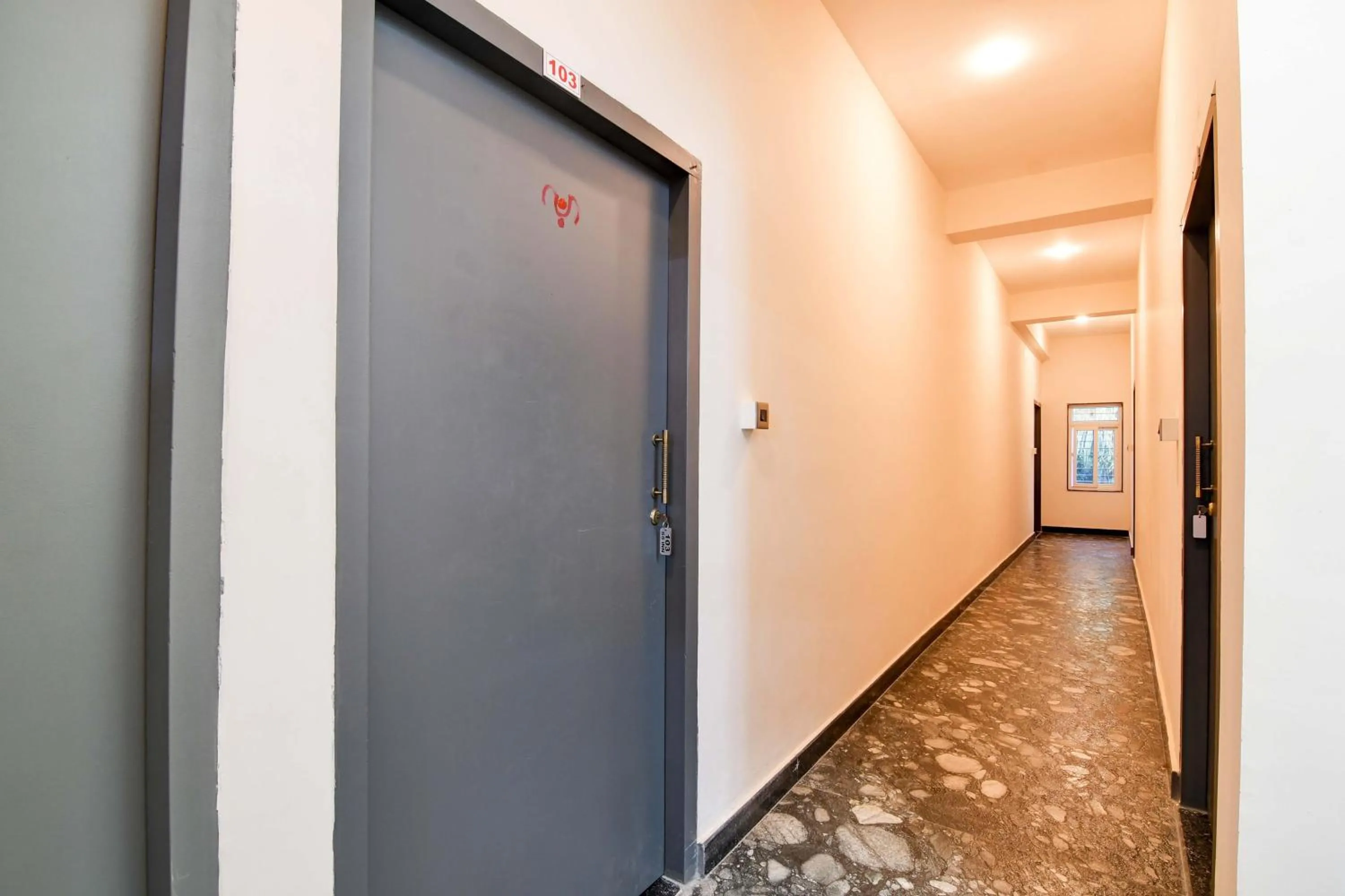 Lobby or reception in Hotel O SS INN Hotels & Homes