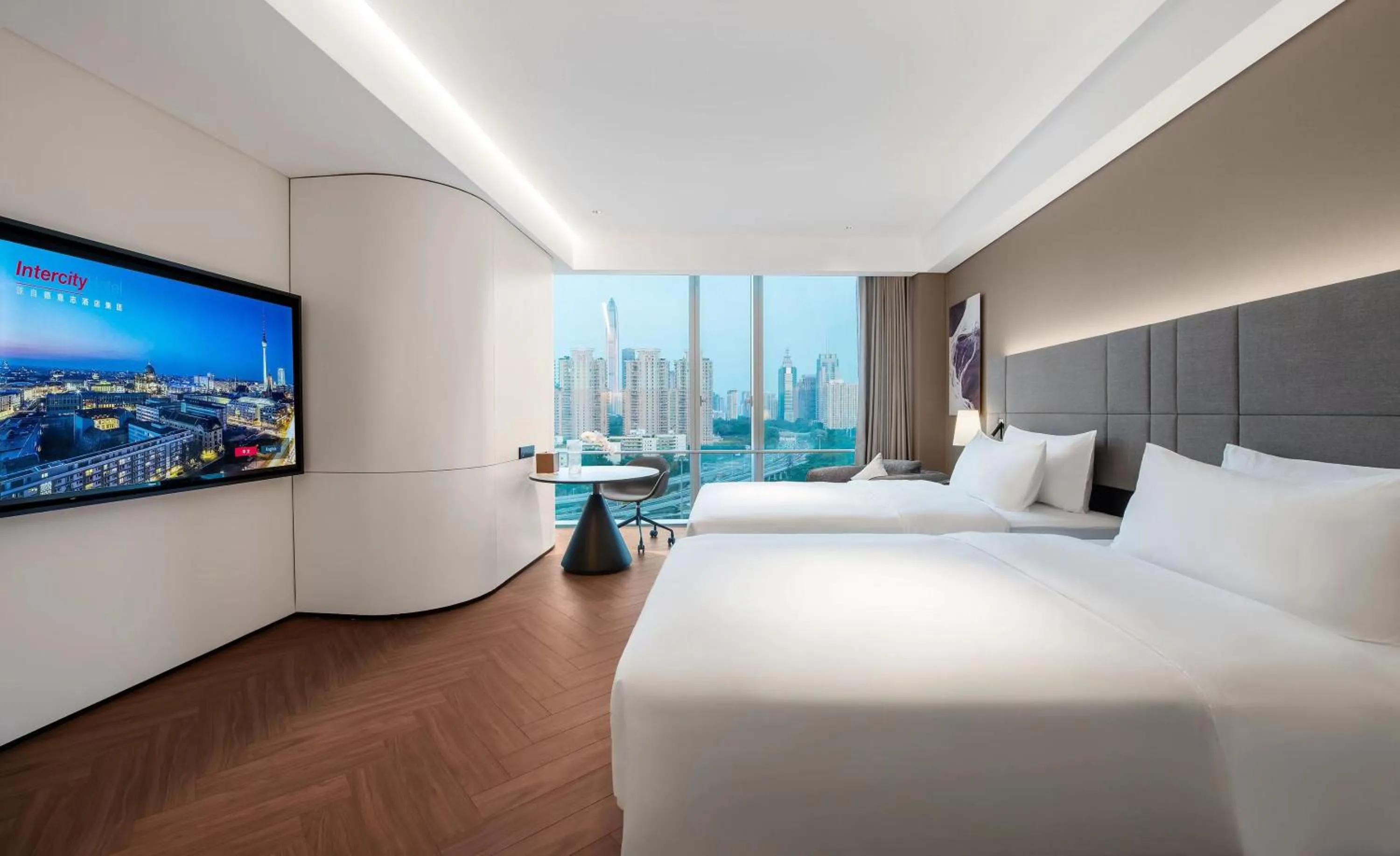 View (from property/room), Bed in Intercity Hotel Futian Bin He Zhongzhou Bay