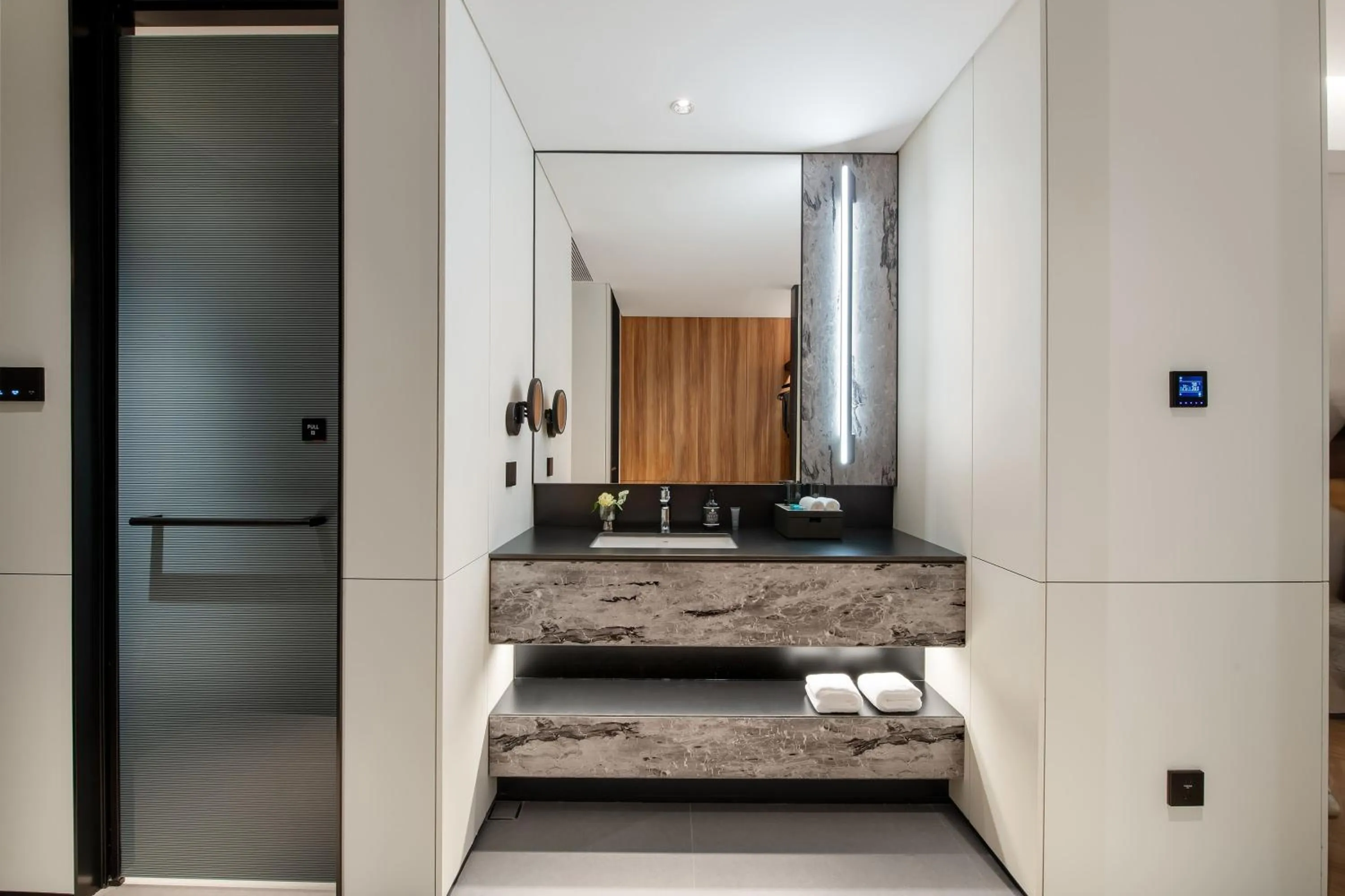 Bathroom in Intercity Hotel Futian Bin He Zhongzhou Bay