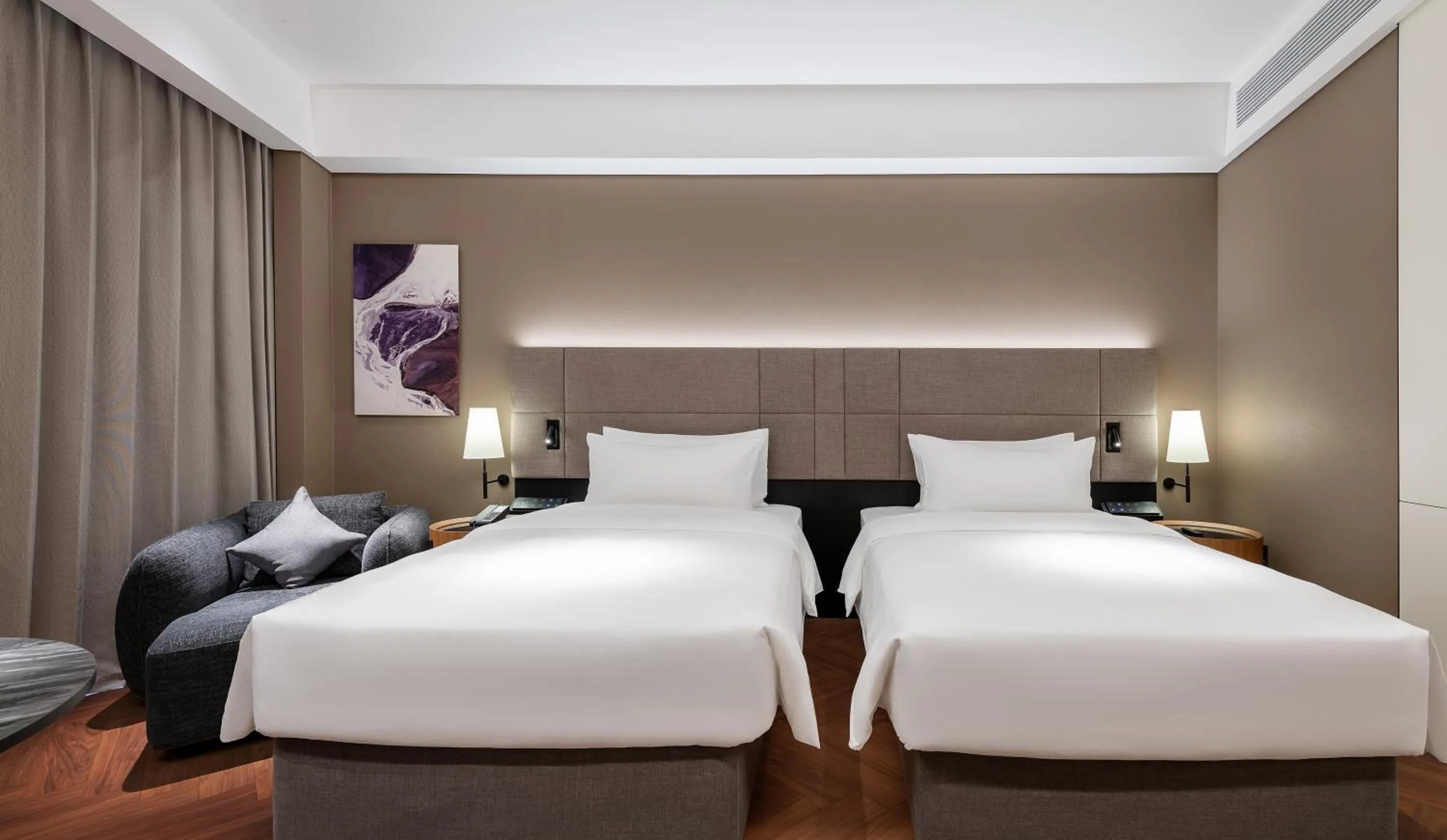 Photo of the whole room in Intercity Hotel Futian Bin He Zhongzhou Bay