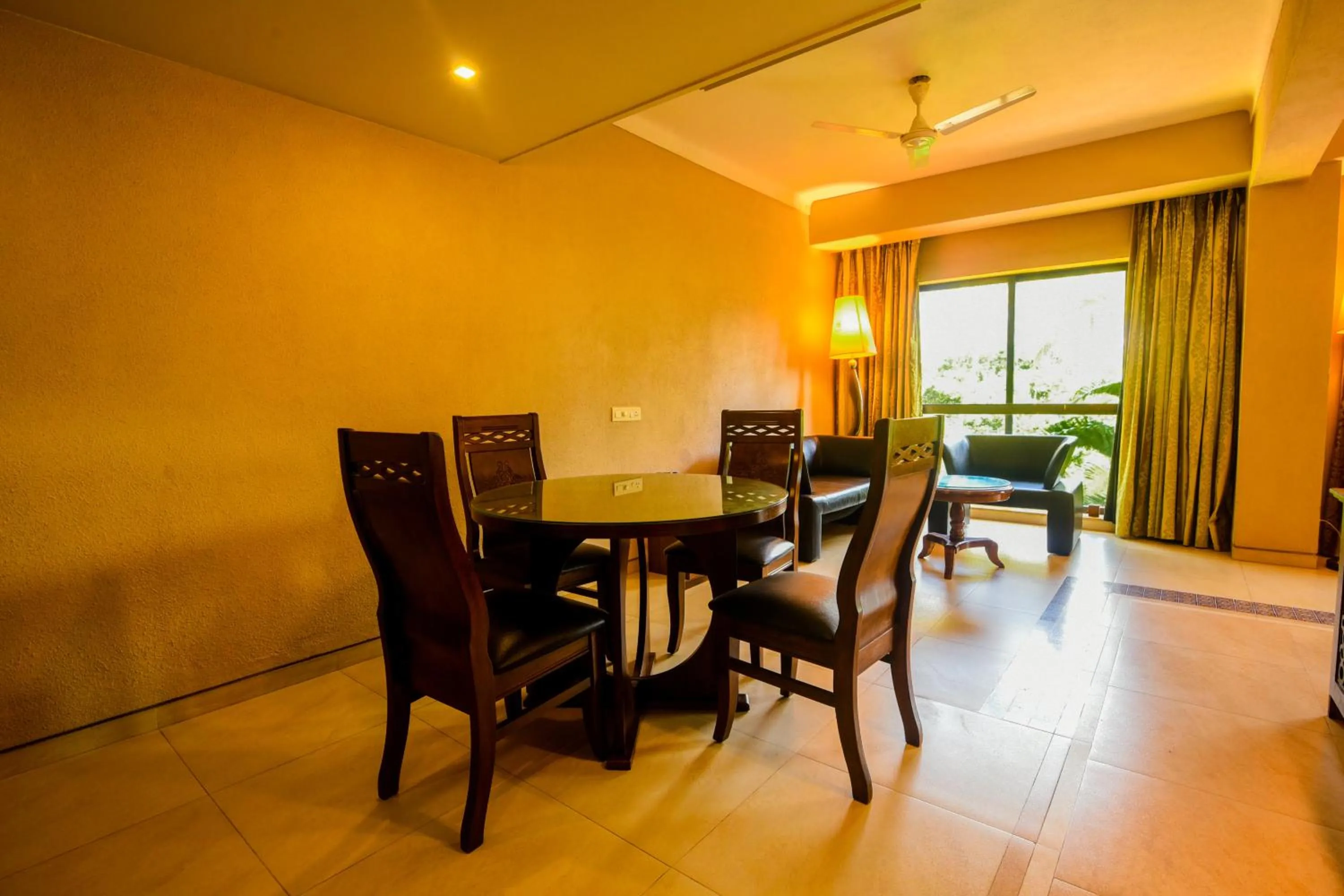 Dining area in Neelam the Glitz