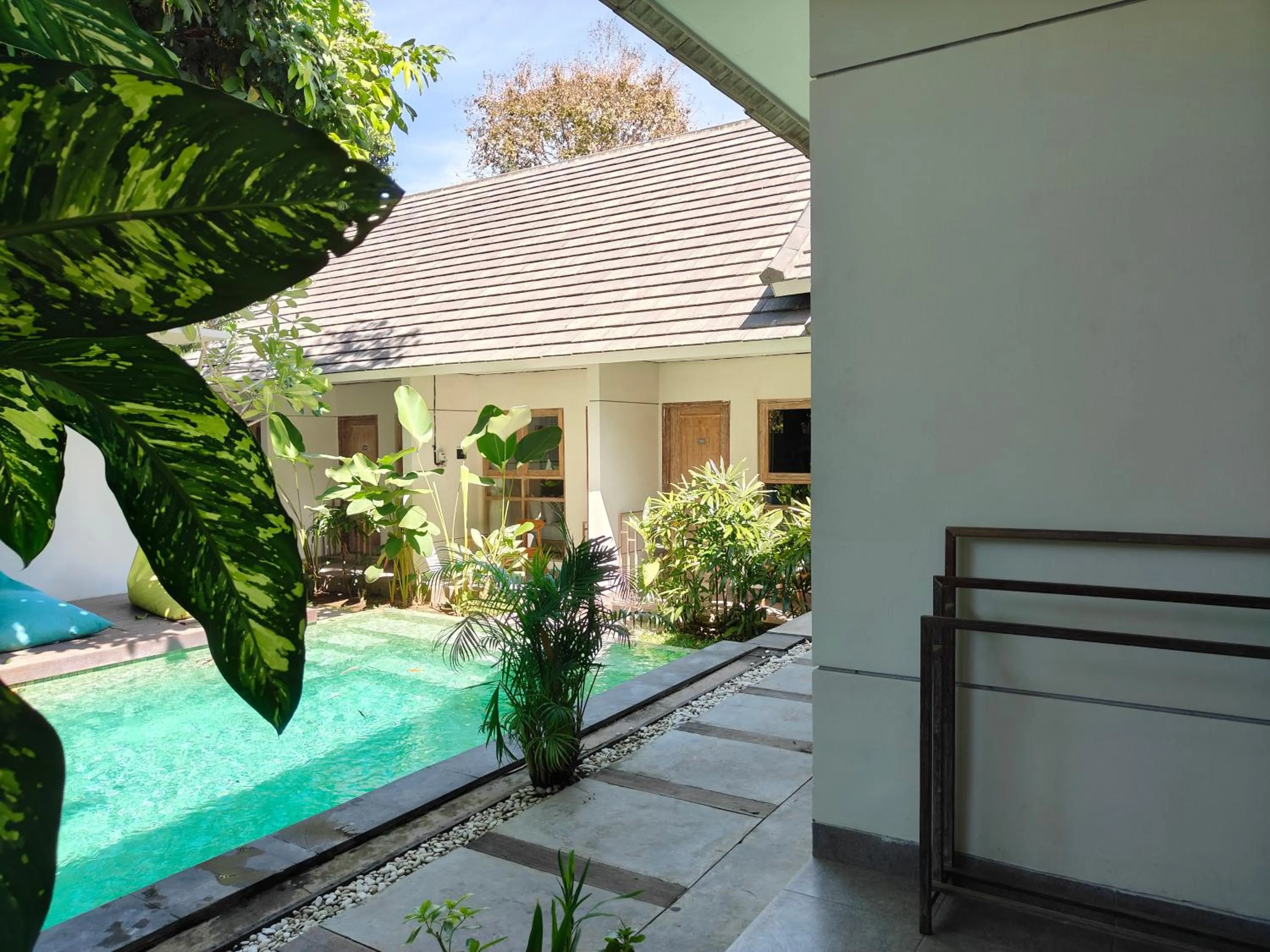 Pool view in Manuver Surf And Stay Uluwatu Bali