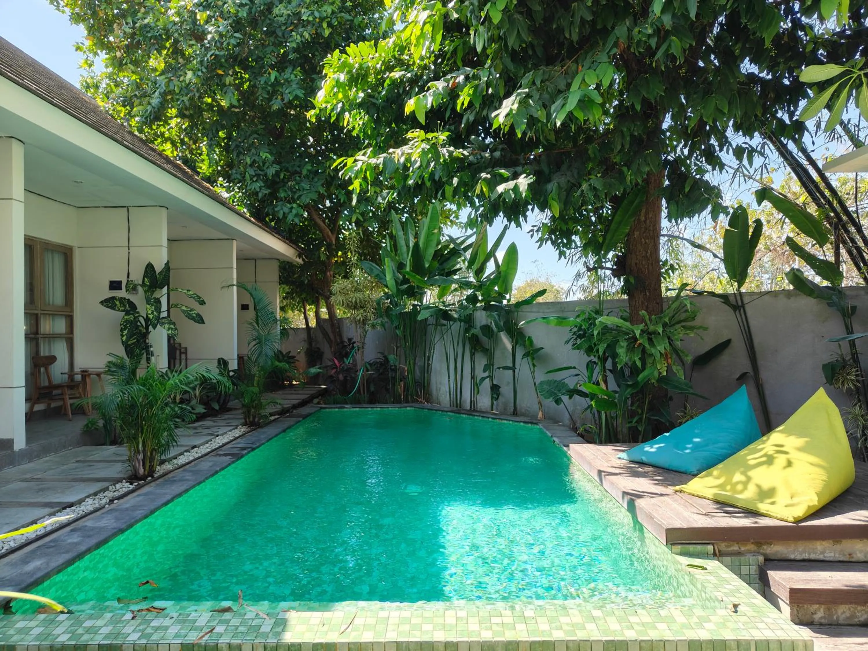 Swimming pool in Manuver Surf And Stay Uluwatu Bali
