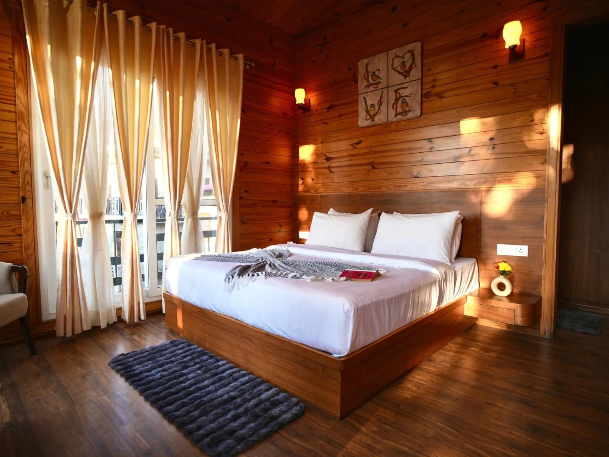 Bed in Moustache Bhimtal Luxuria, Nainital