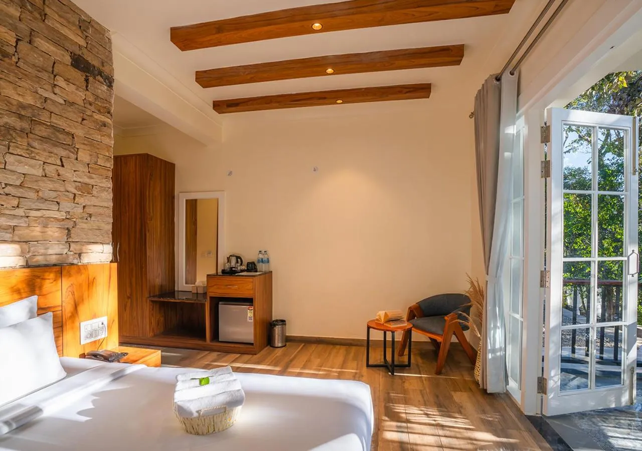 Photo of the whole room, Bed in Moustache Bhimtal Luxuria, Nainital