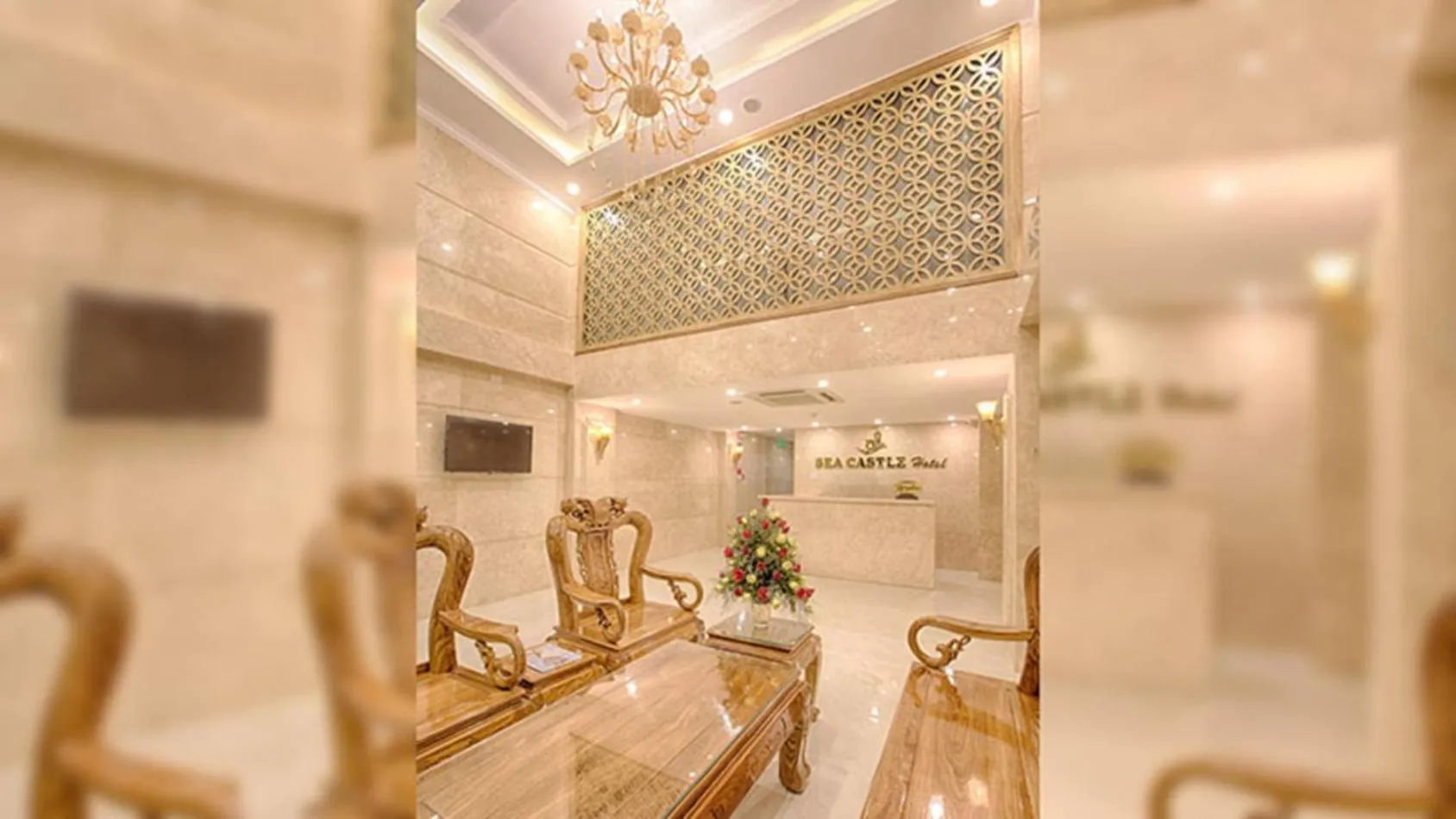 Communal lounge/ TV room, Lobby/Reception in Sea Castle Hotel