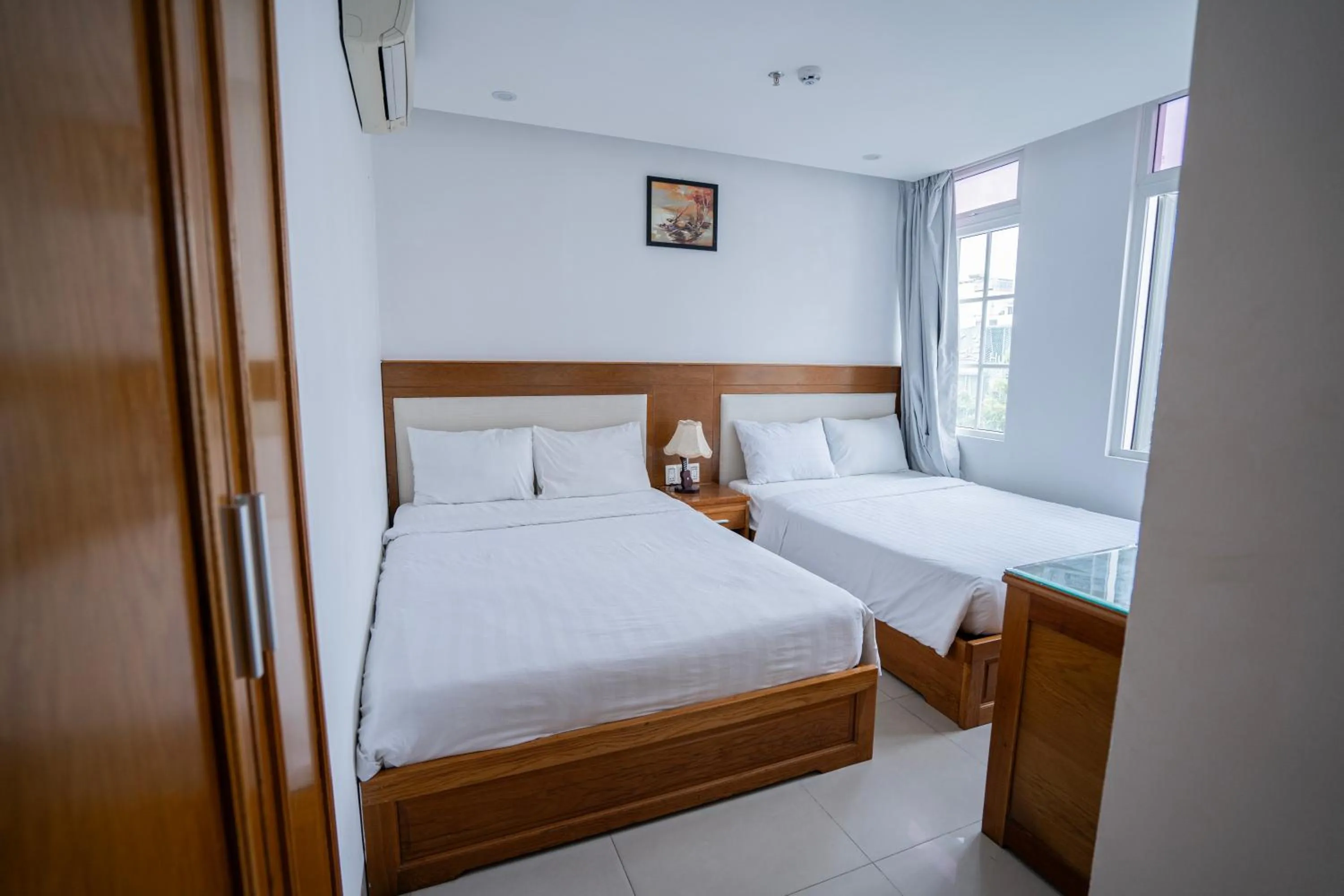 Bed in Sea Castle Hotel