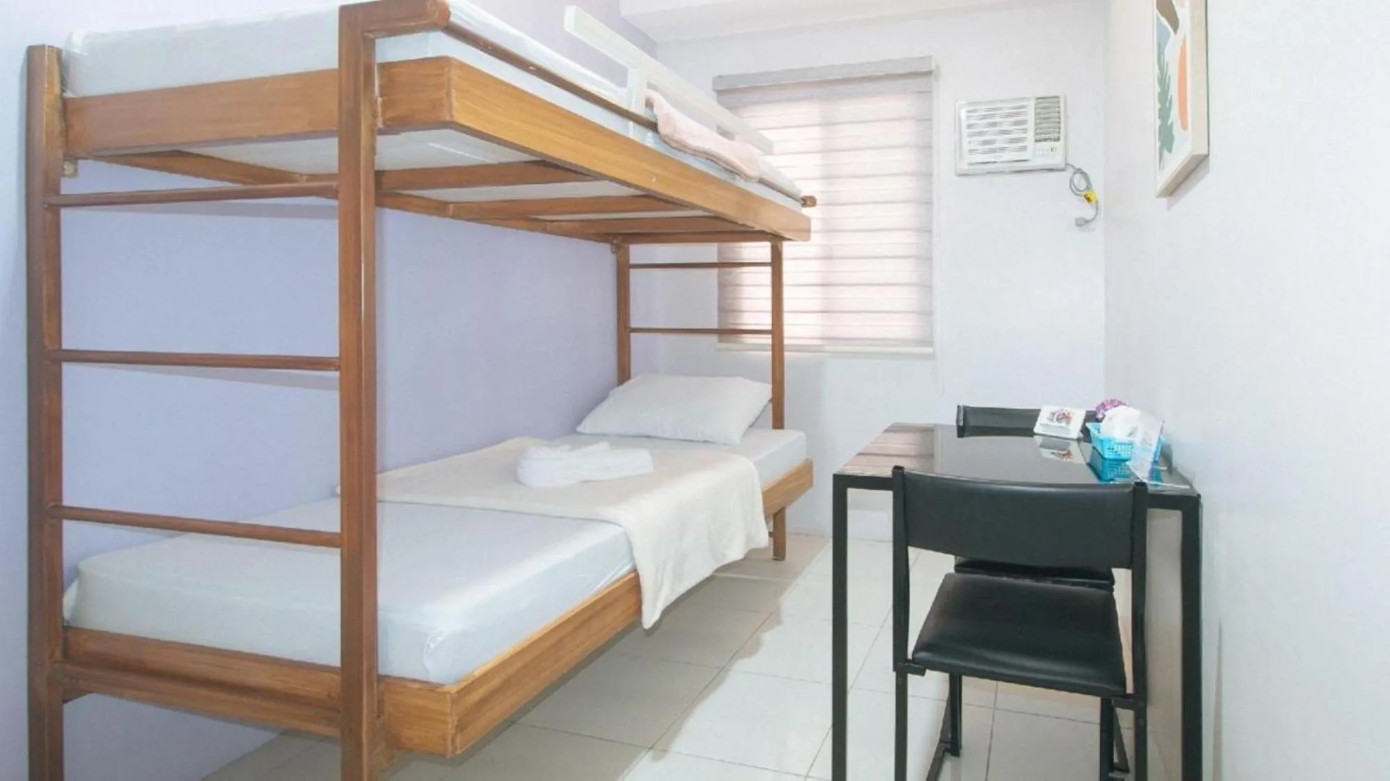 bunk bed, Bed in Catlea Inn