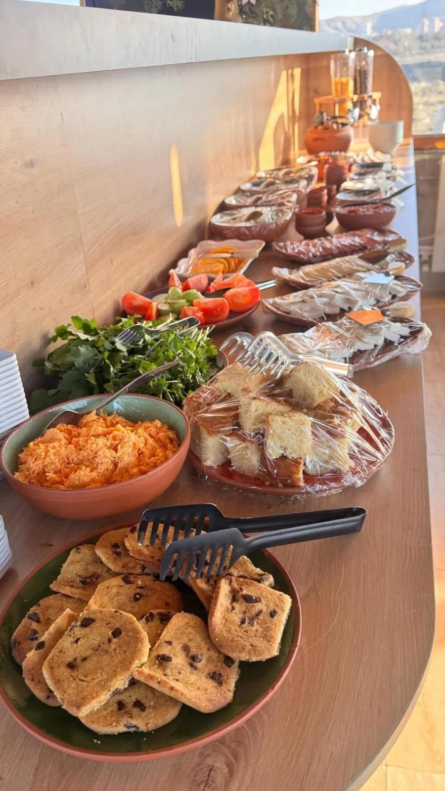 Breakfast in My Cave Suites