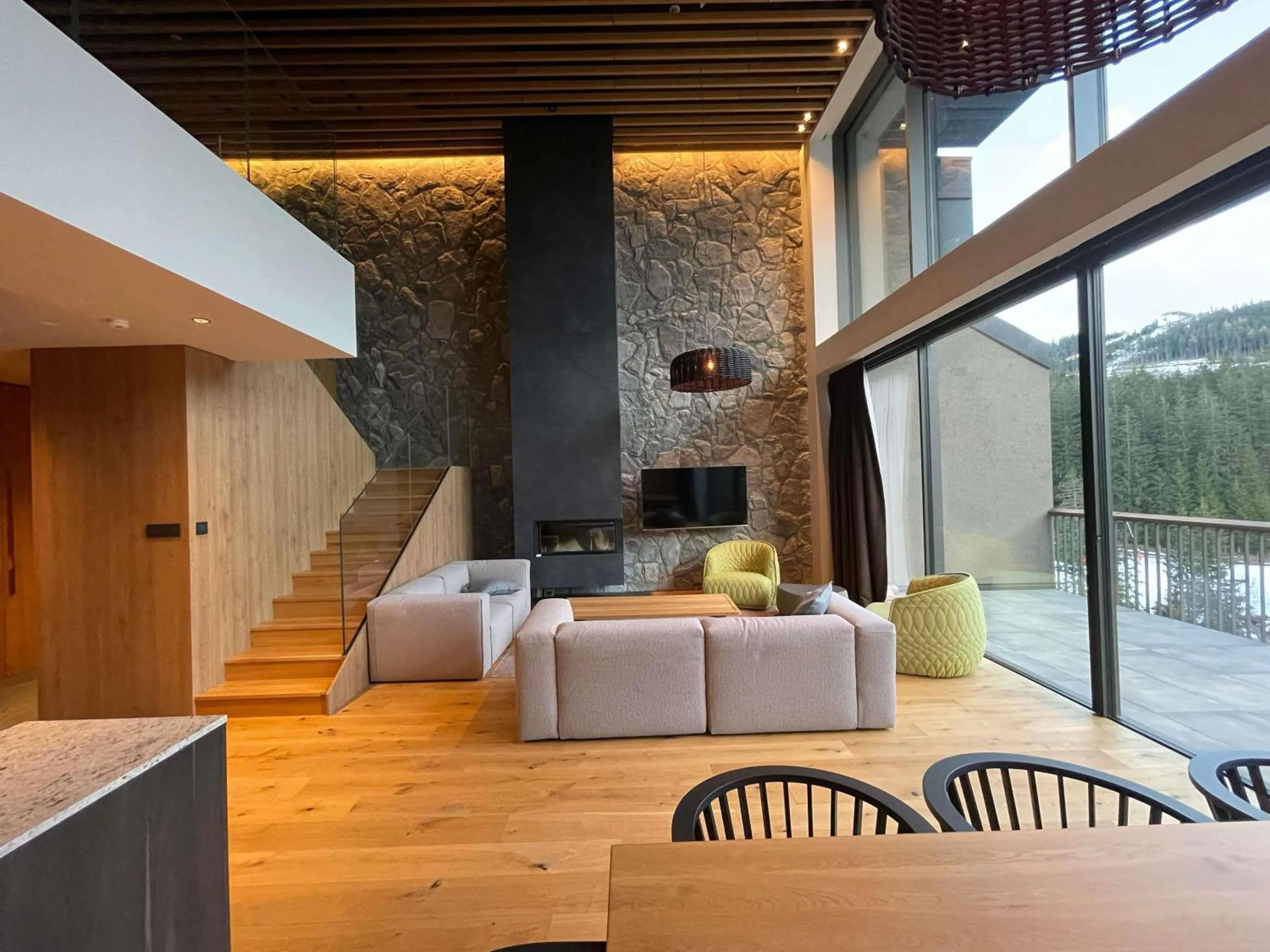 Bedroom in Swissôtel Damian Jasna