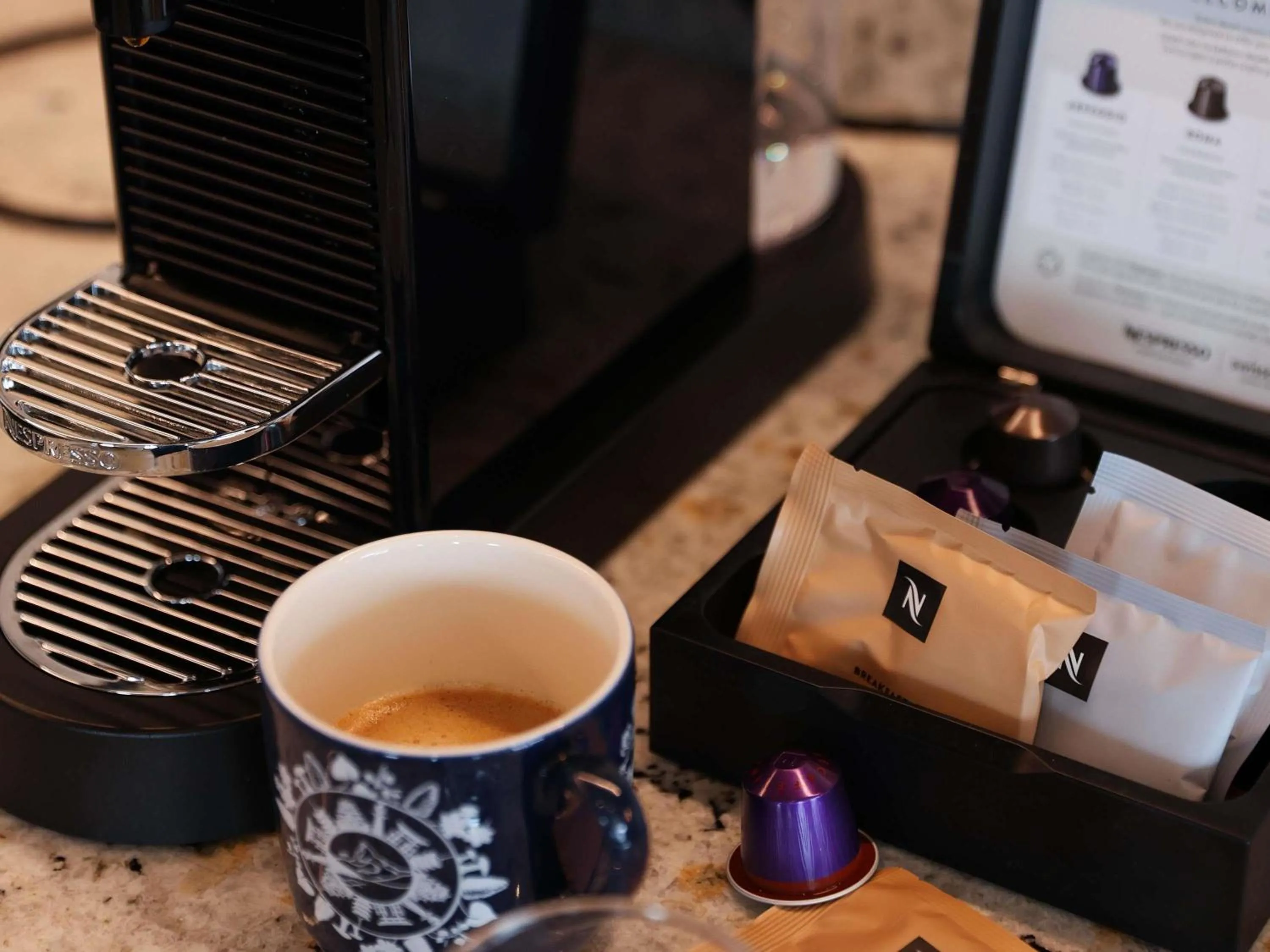 Bedroom in Swissôtel Damian Jasna