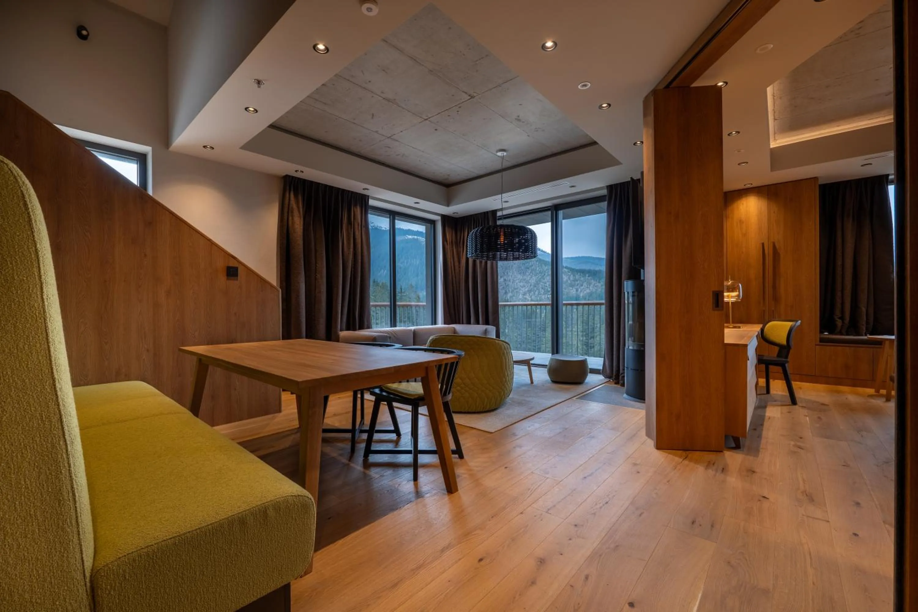 Living room in Swissôtel Damian Jasna