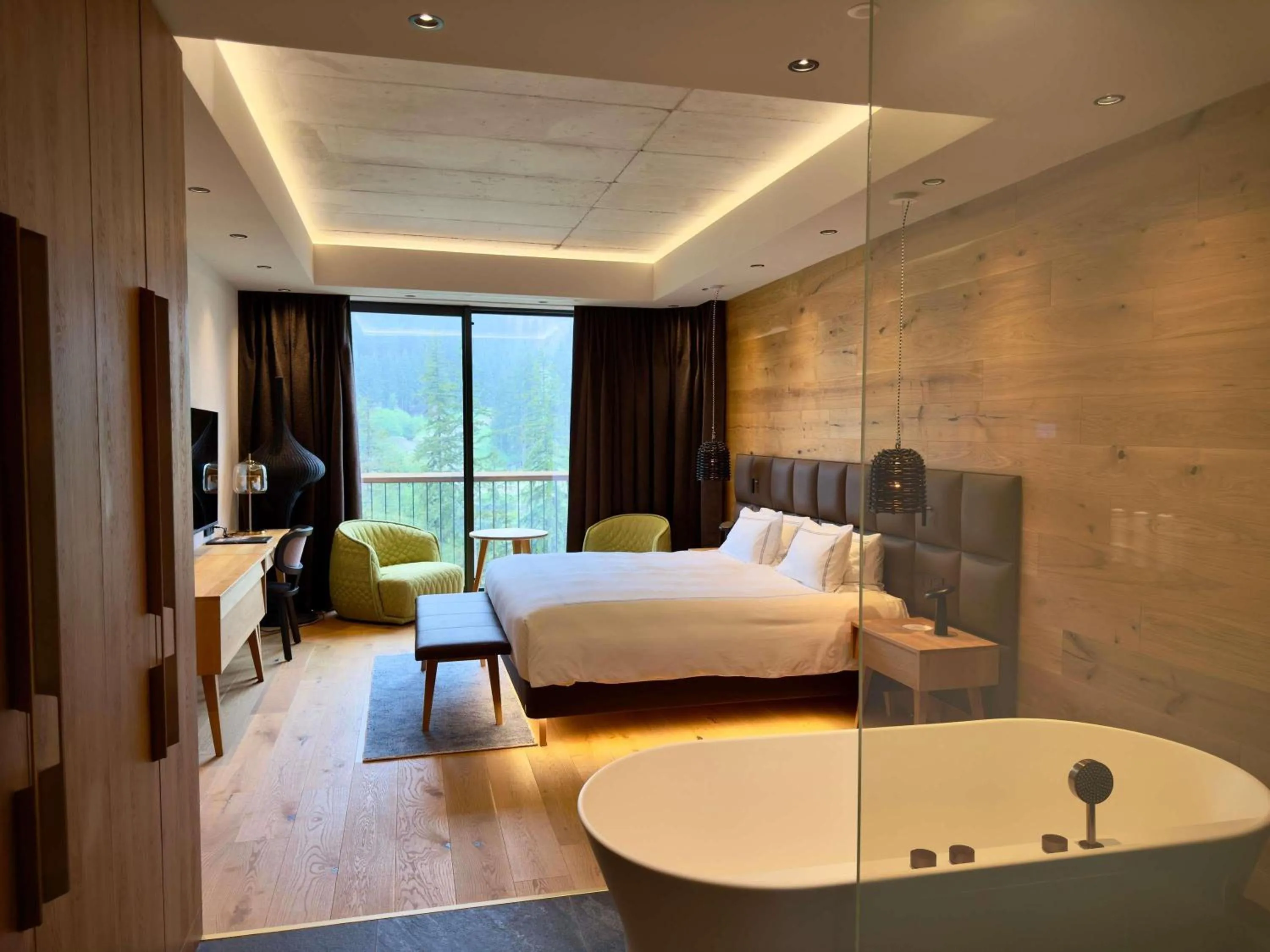 Bedroom, Bed in Swissôtel Damian Jasna