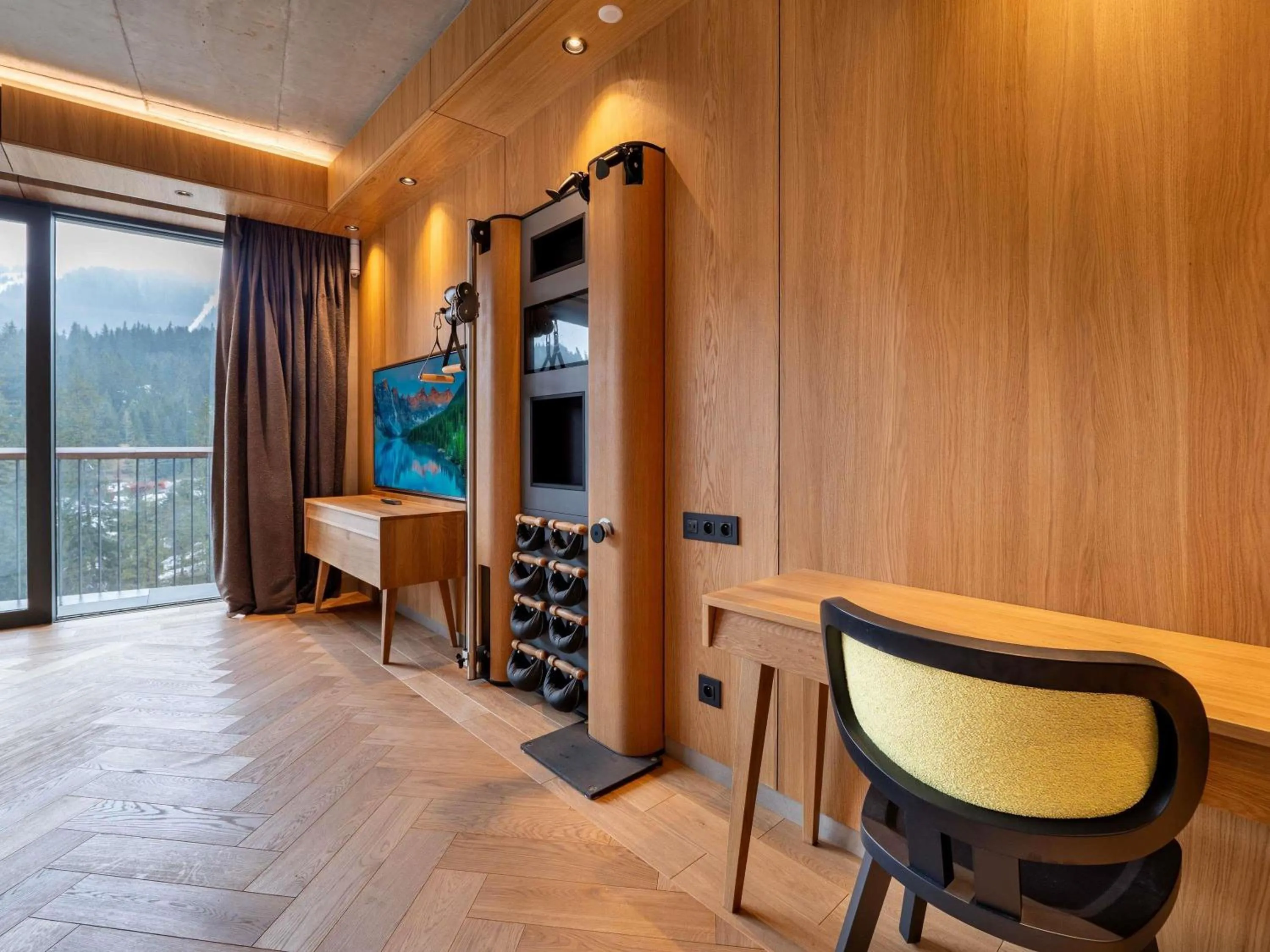 Bedroom in Swissôtel Damian Jasna