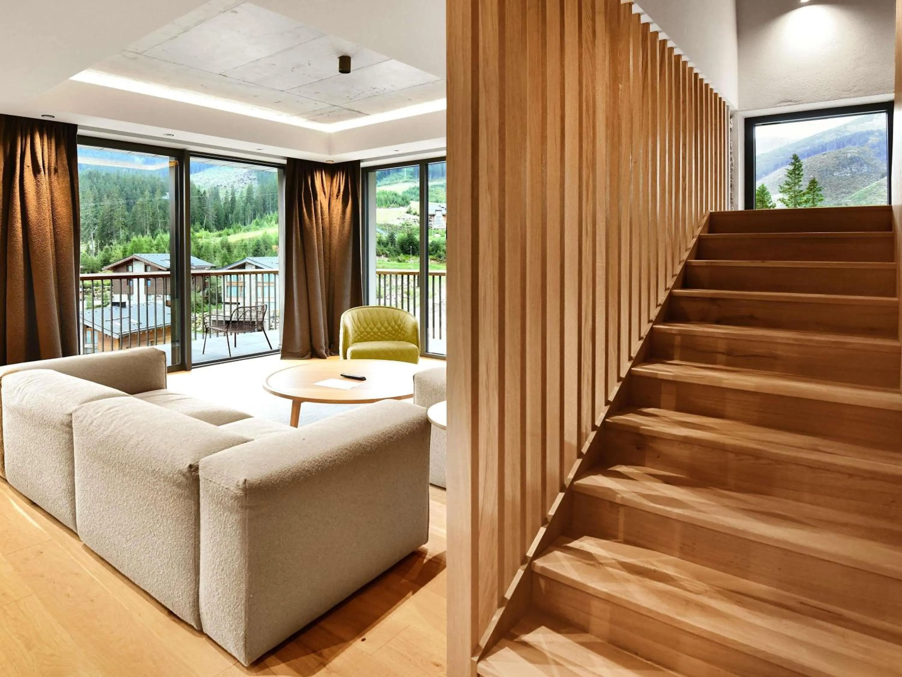 Bedroom in Swissôtel Damian Jasna