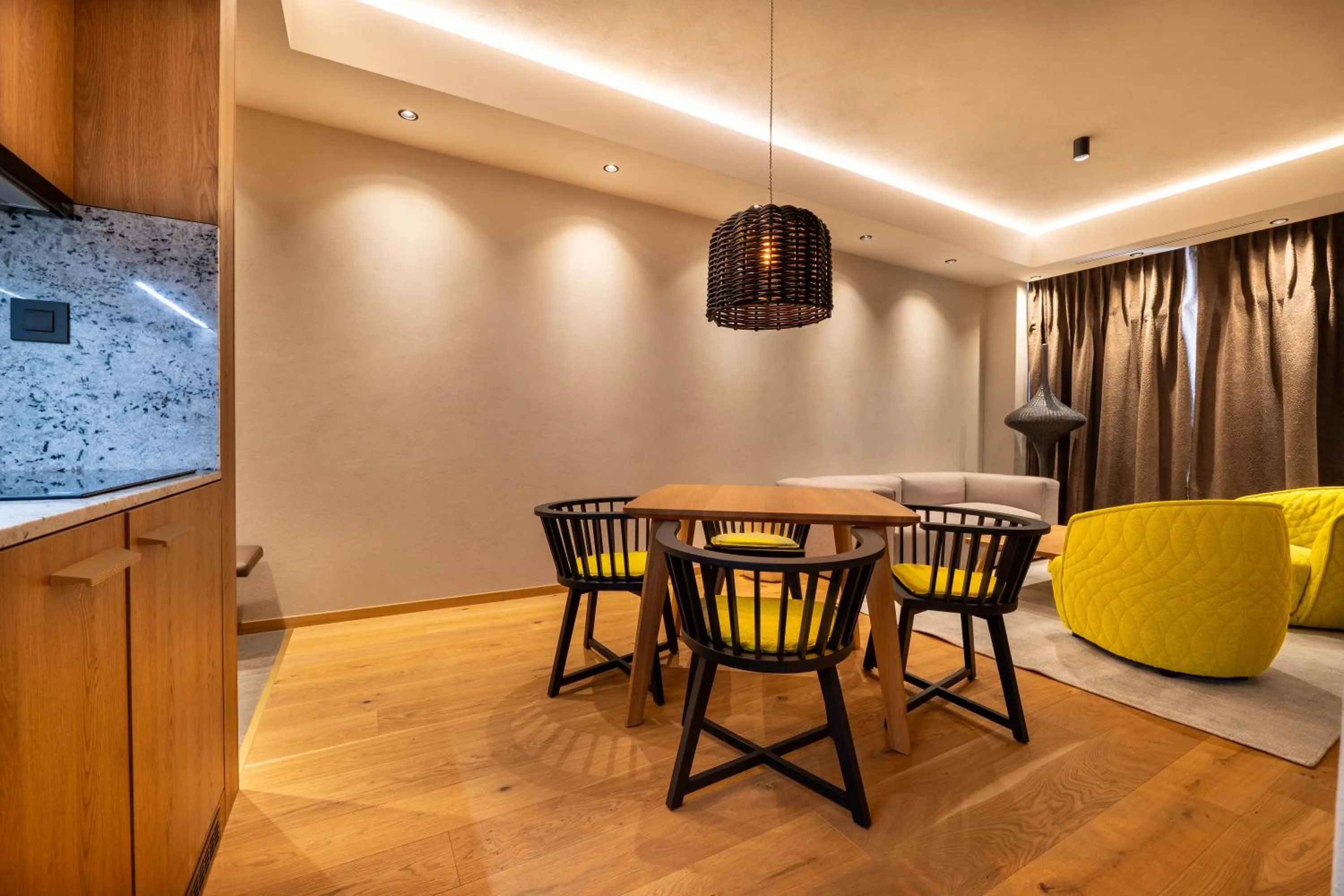 Living room in Swissôtel Damian Jasna