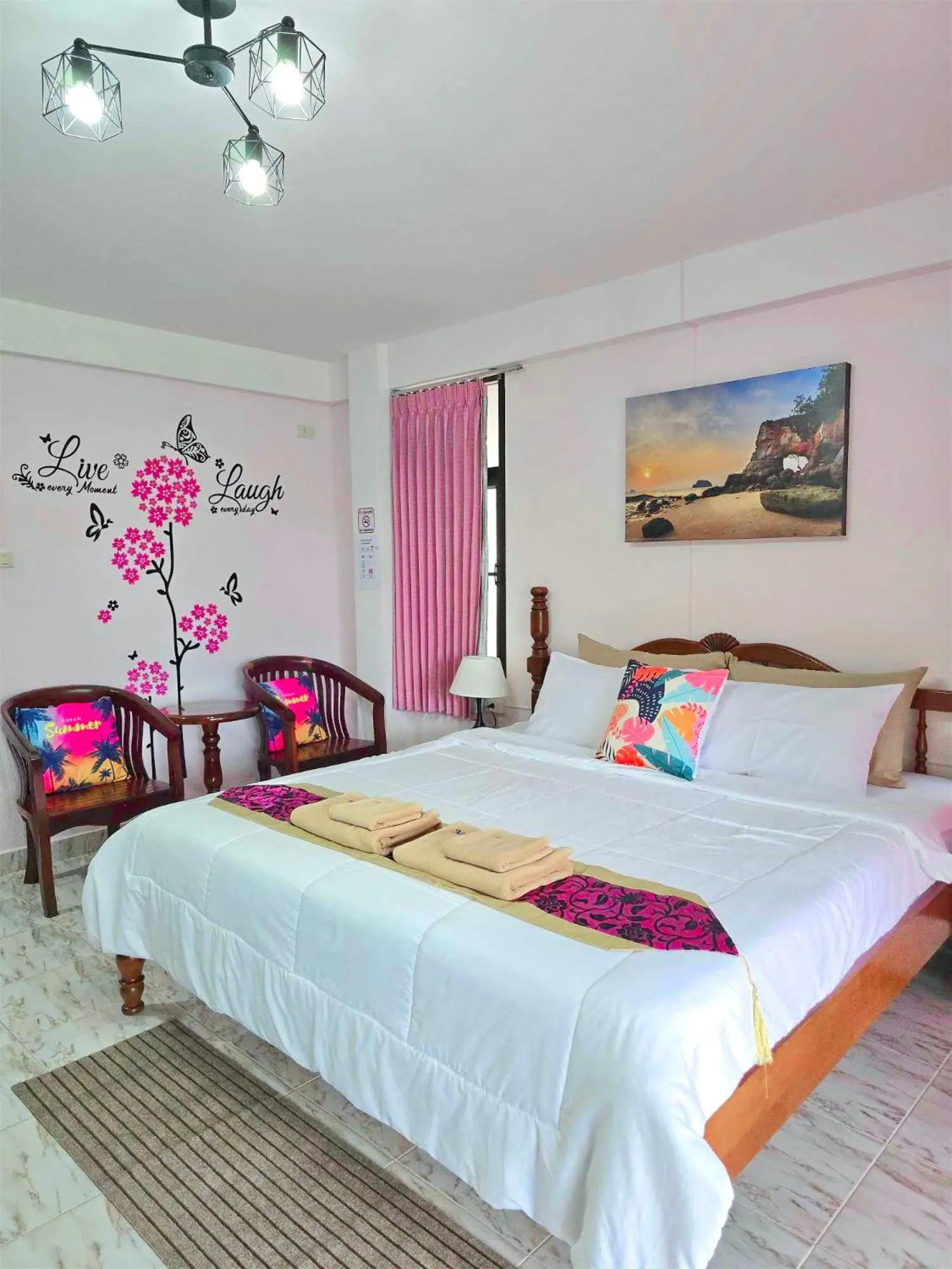 Deluxe Double Room with Balcony and Sea View in Lanta MP Place