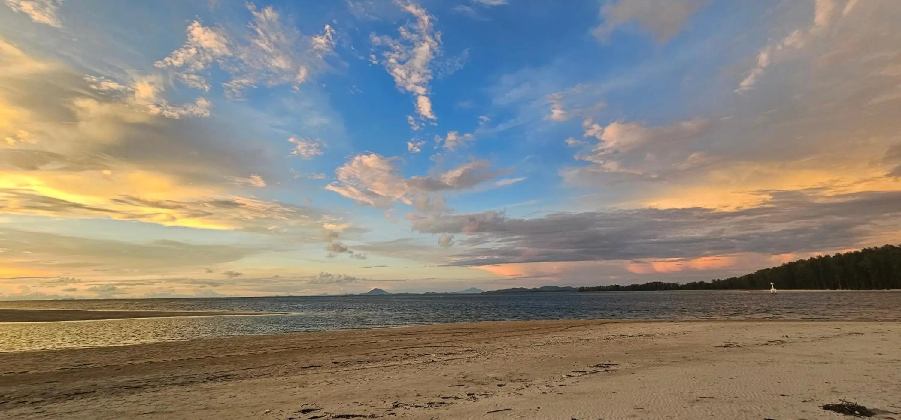 Natural landscape in Lanta MP Place - Adult Only