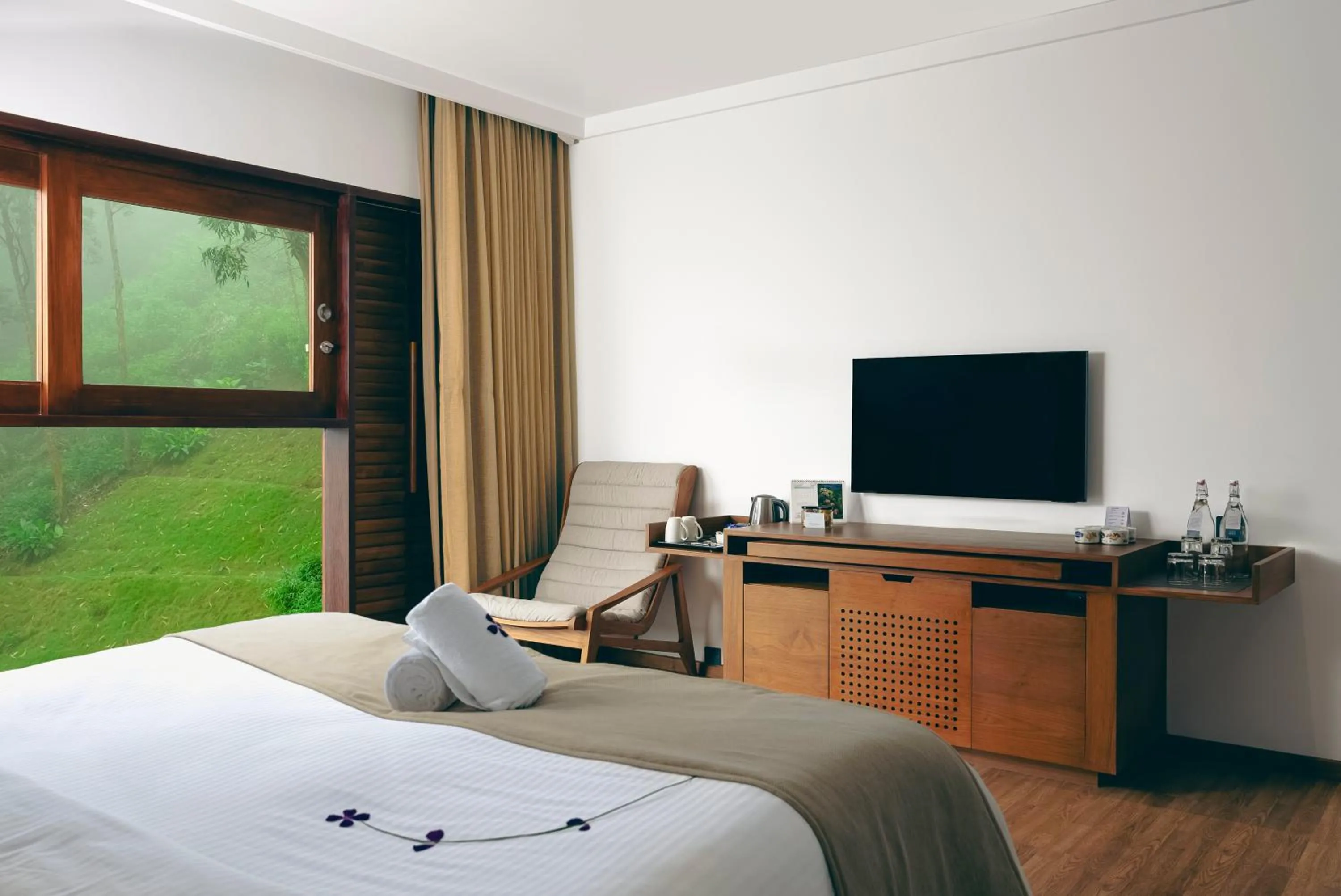 Bedroom, Bed in The Valle by Kondody Hotels