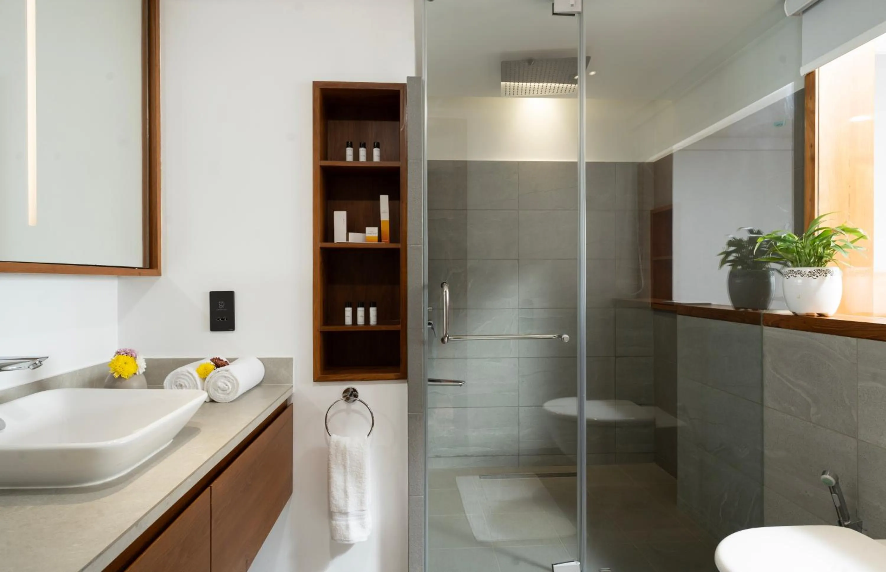 Shower in The Valle by Kondody Hotels