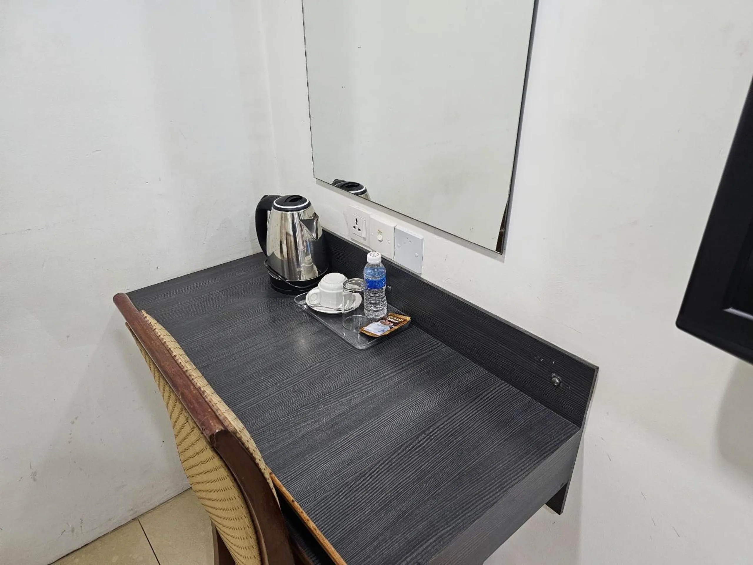 Coffee/tea facilities in Hotel Twelve at 12 Kuantan Centre
