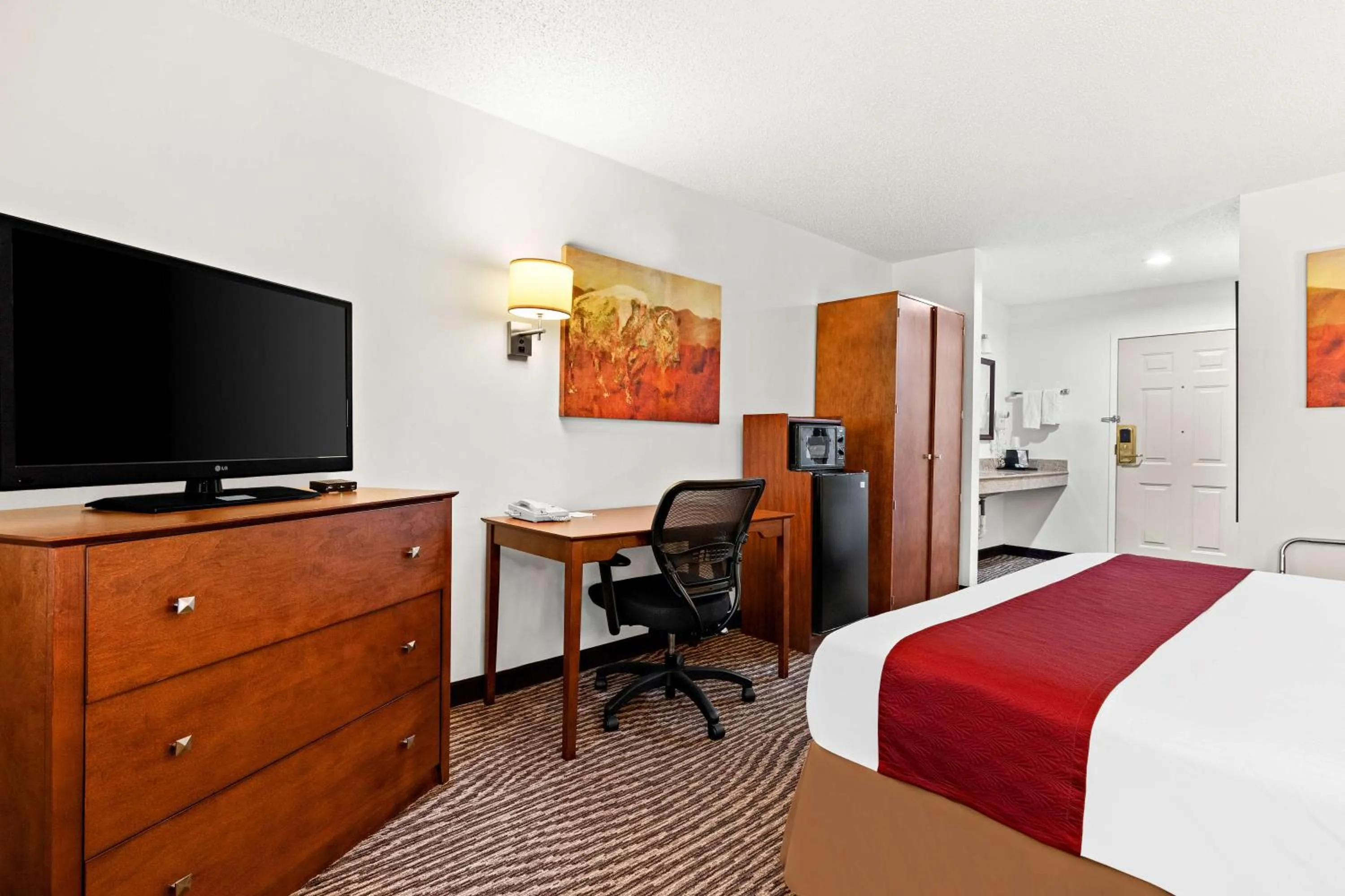 Bedroom, Bed in Best Western Okmulgee